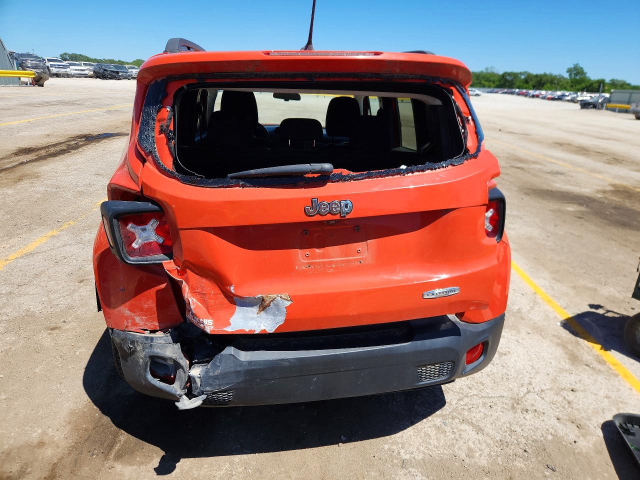 2016 Jeep Renegade Latitude Orange vin: ZACCJABT7GPE33102
