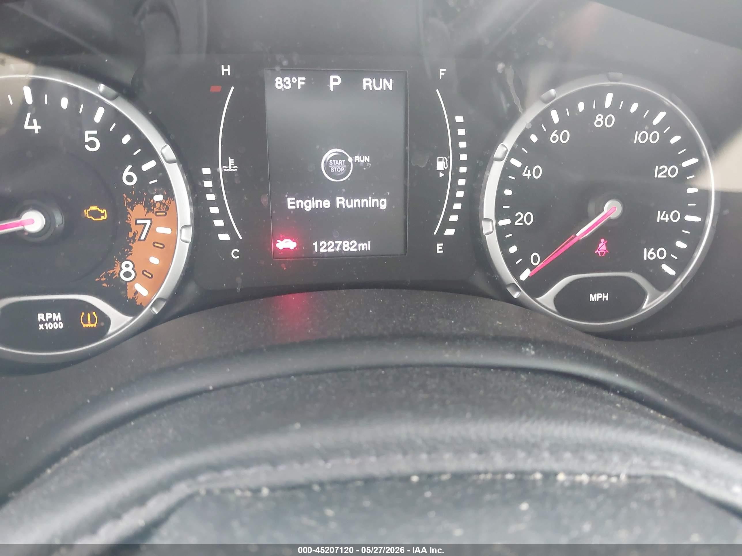 2015 Jeep Renegade Latitude White vin: ZACCJABT8FPB85568