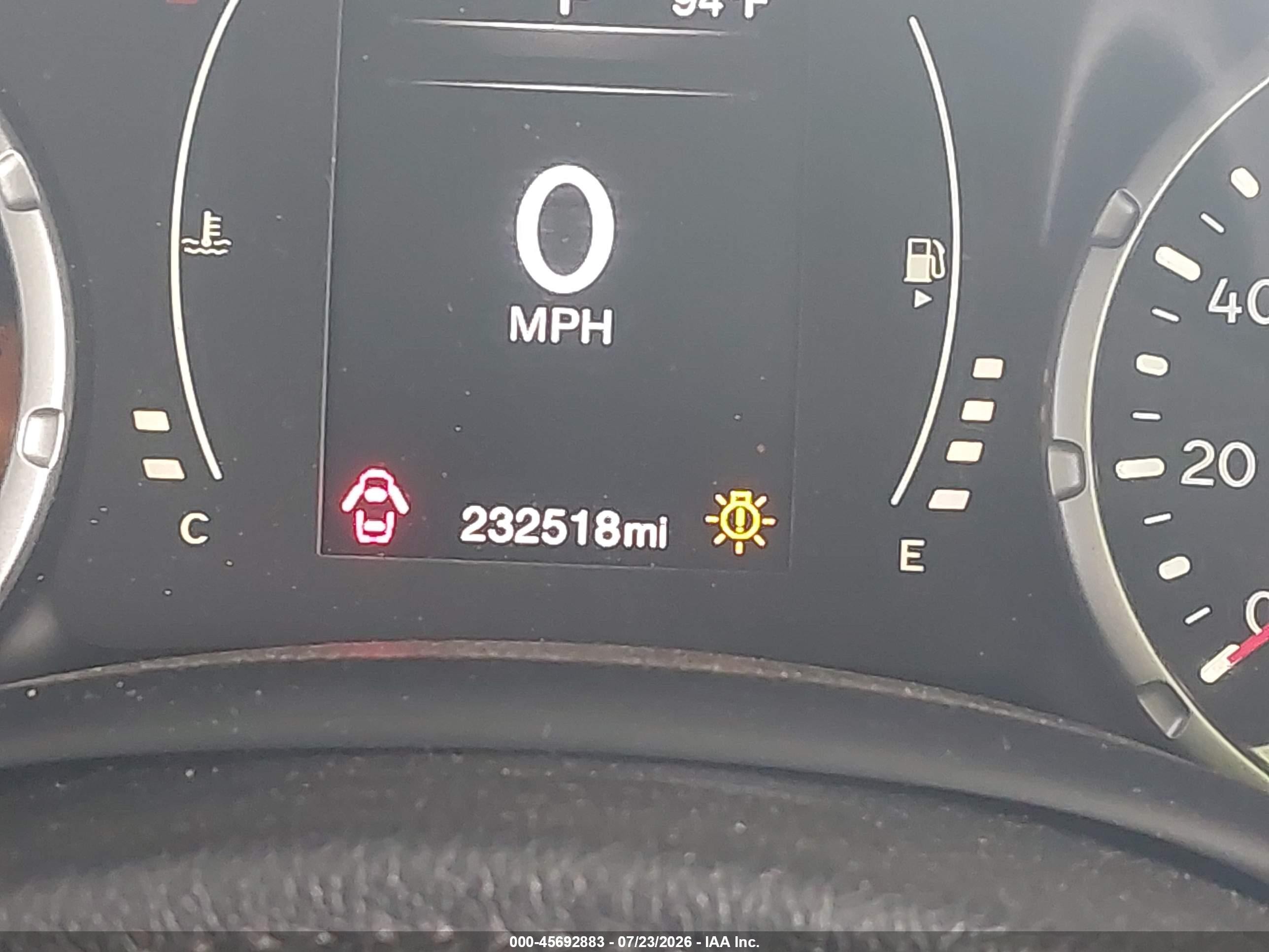 2015 Jeep Renegade Latitude Silver vin: ZACCJABT9FPC36737