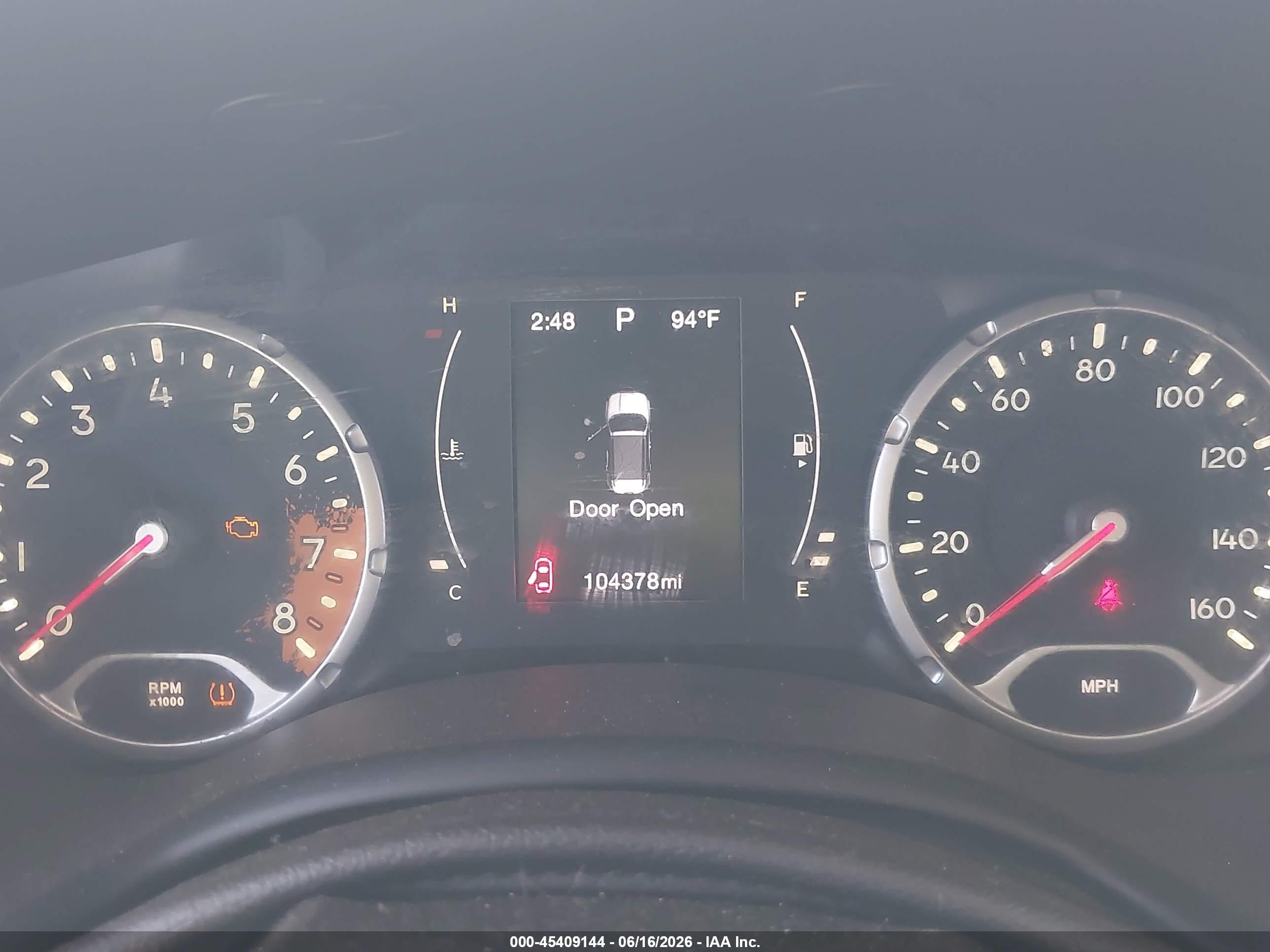 2015 Jeep Renegade Latitude Silver vin: ZACCJABTXFPB34833