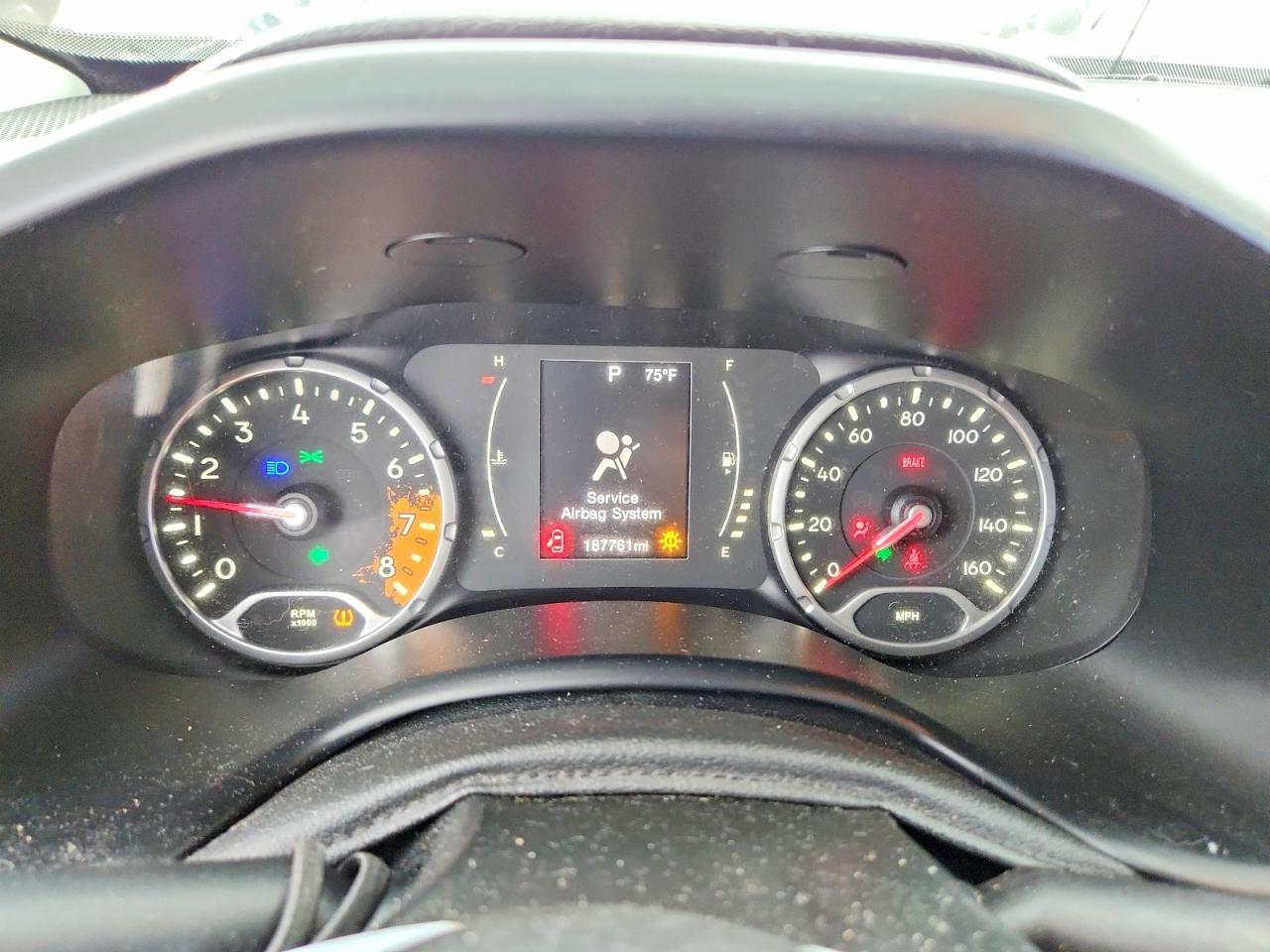 2015 Jeep Renegade Latitude Tan vin: ZACCJABTXFPB35268