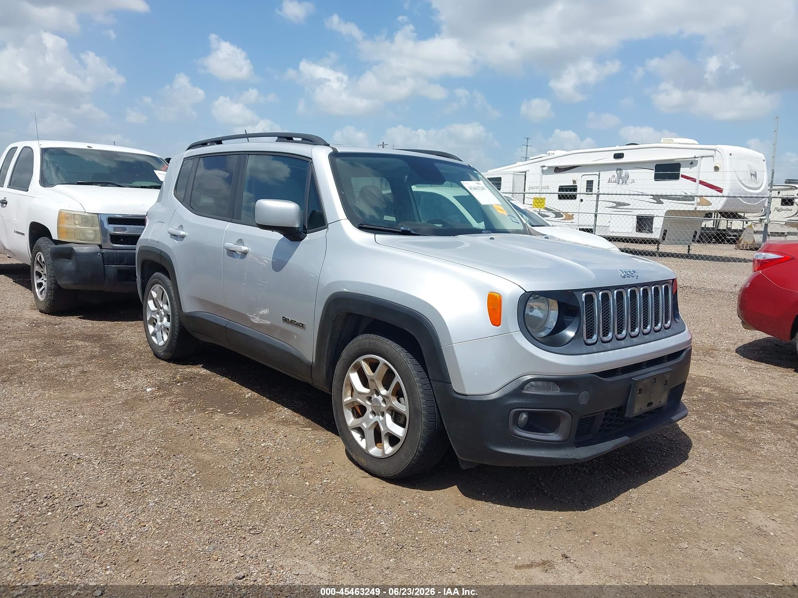2015 Jeep Renegade Latitude Silver vin: ZACCJABTXFPB80484