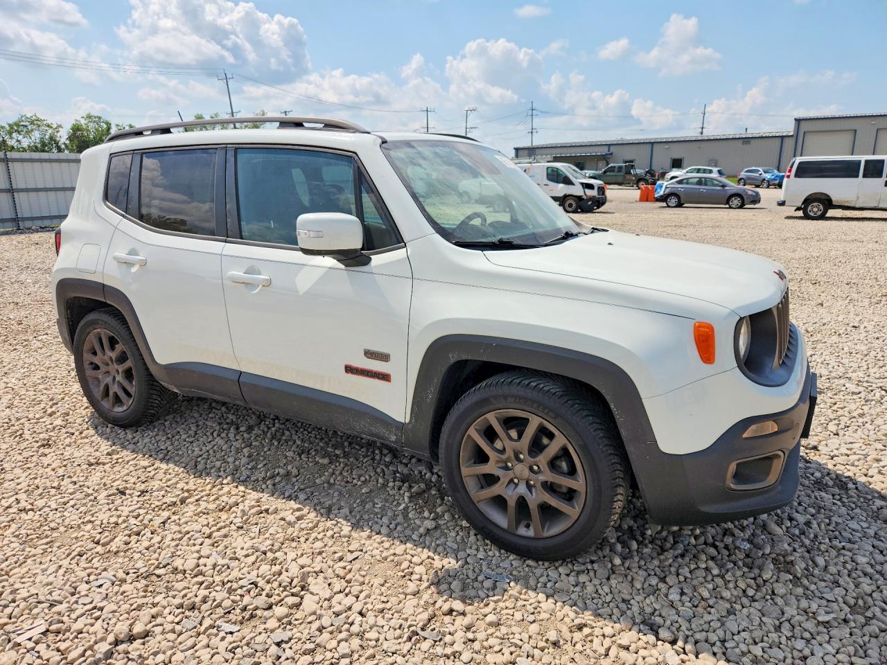 2016 Jeep Renegade Latitude White vin: ZACCJABW2GPE03256