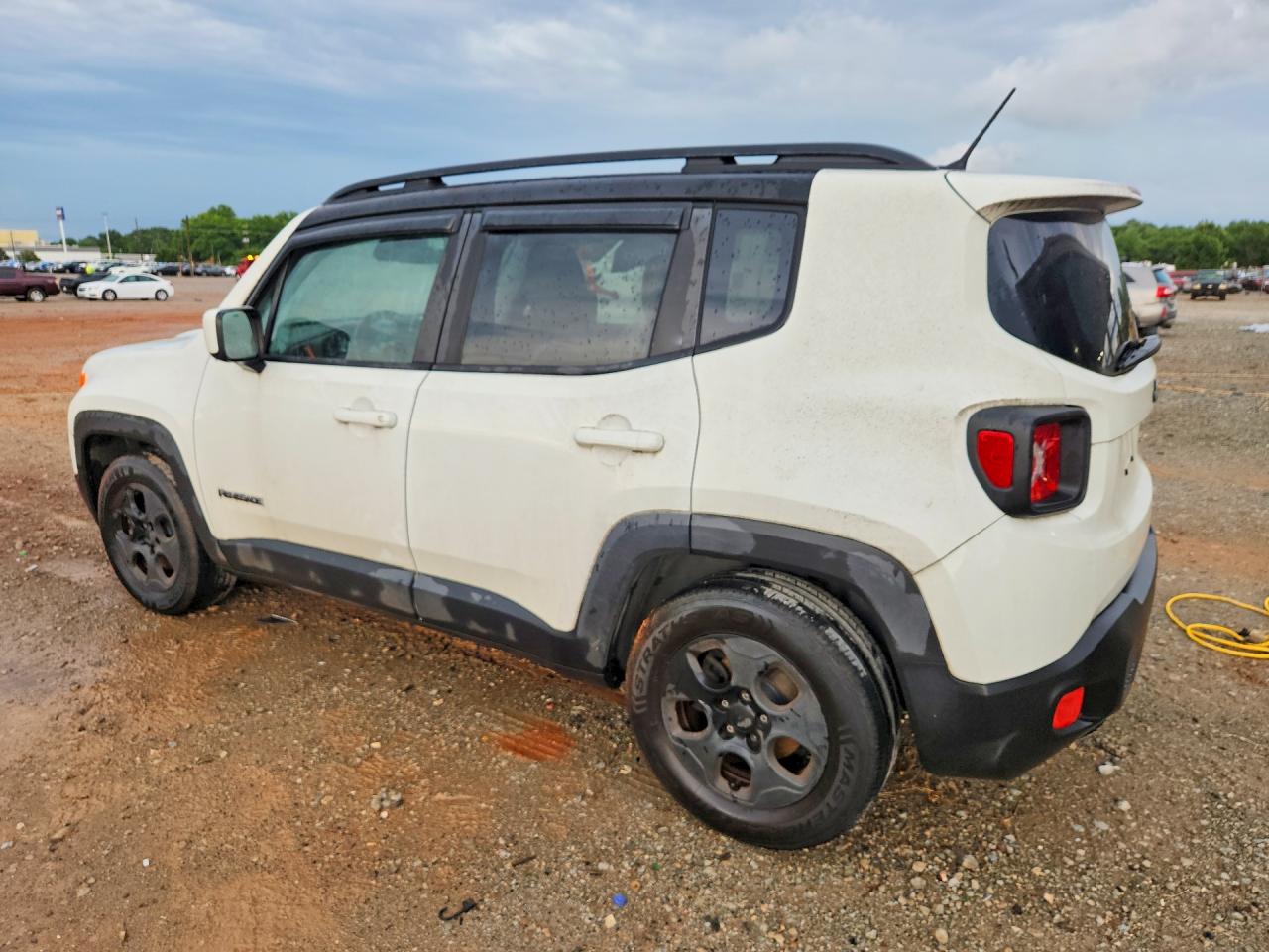 2016 Jeep Renegade Latitude White vin: ZACCJABW6GPC61574