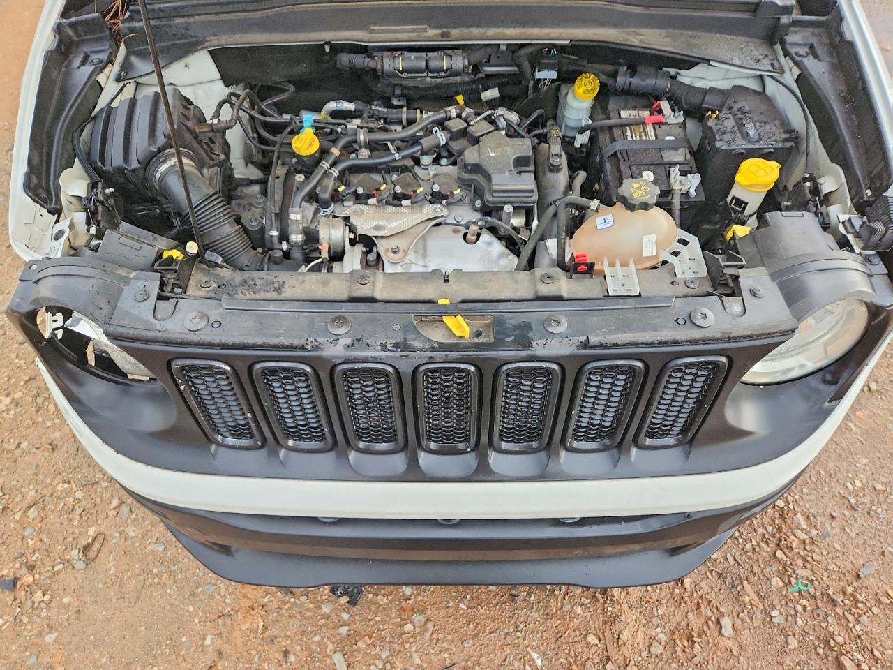 2016 Jeep Renegade Latitude White vin: ZACCJABW6GPC61574