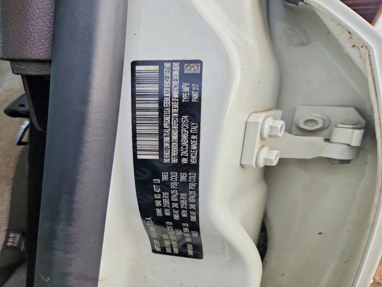 2016 Jeep Renegade Latitude White vin: ZACCJABW6GPC61574