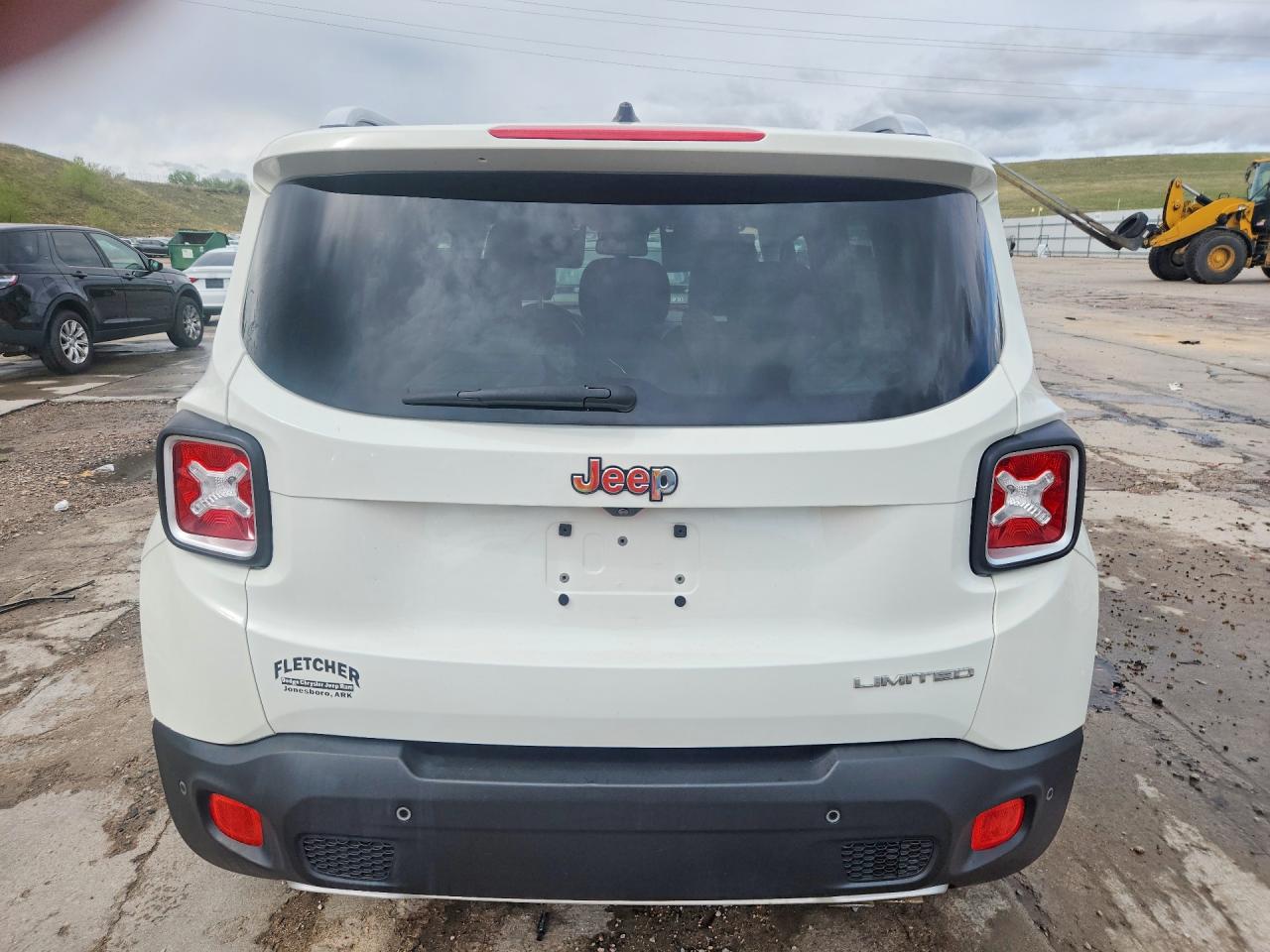 2017 Jeep Renegade Limited White vin: ZACCJADB5HPF13472