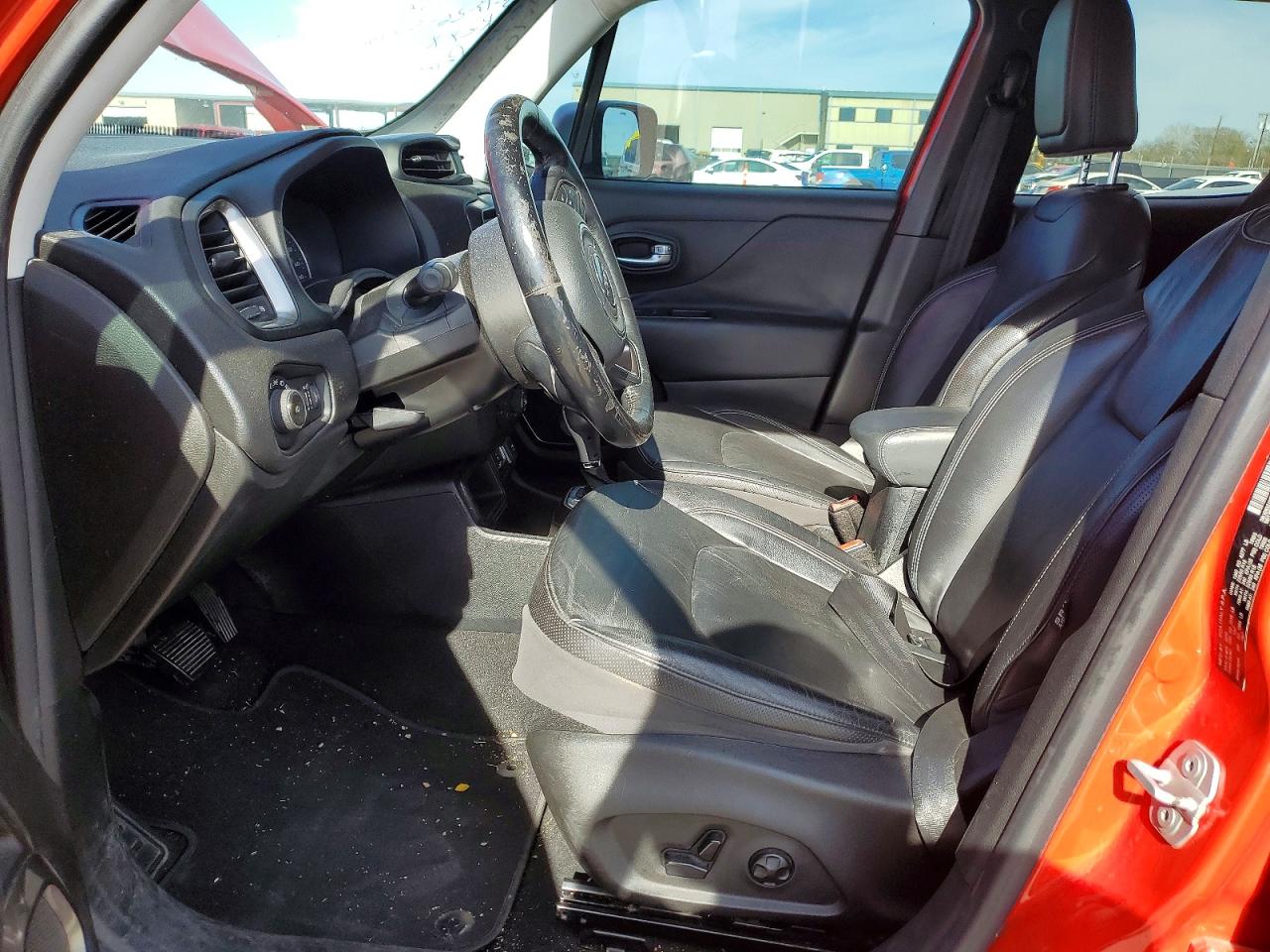 2018 Jeep Renegade Limited Red vin: ZACCJADB6JPG97276