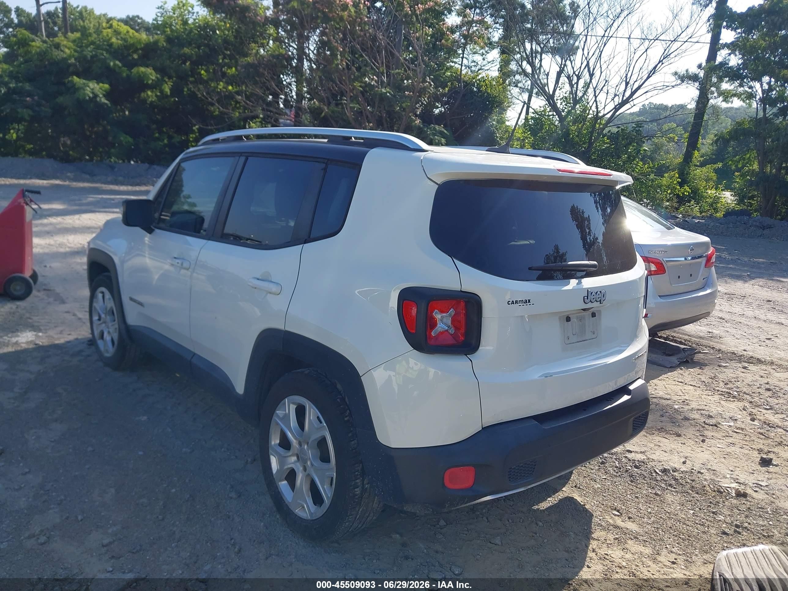 2015 Jeep Renegade Limited White vin: ZACCJADT0FPB59855
