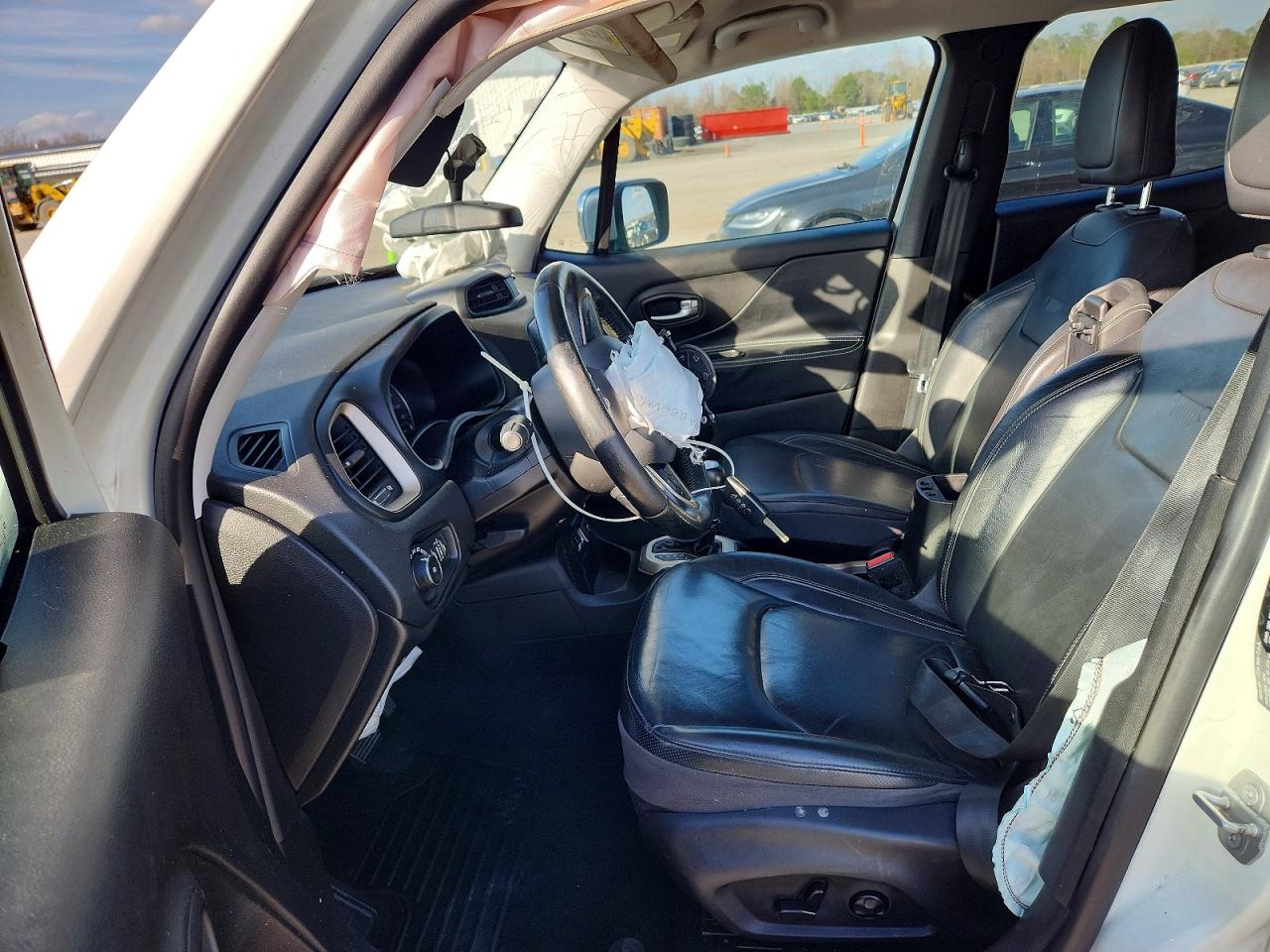 2015 Jeep Renegade Limited White vin: ZACCJADT0FPB74706
