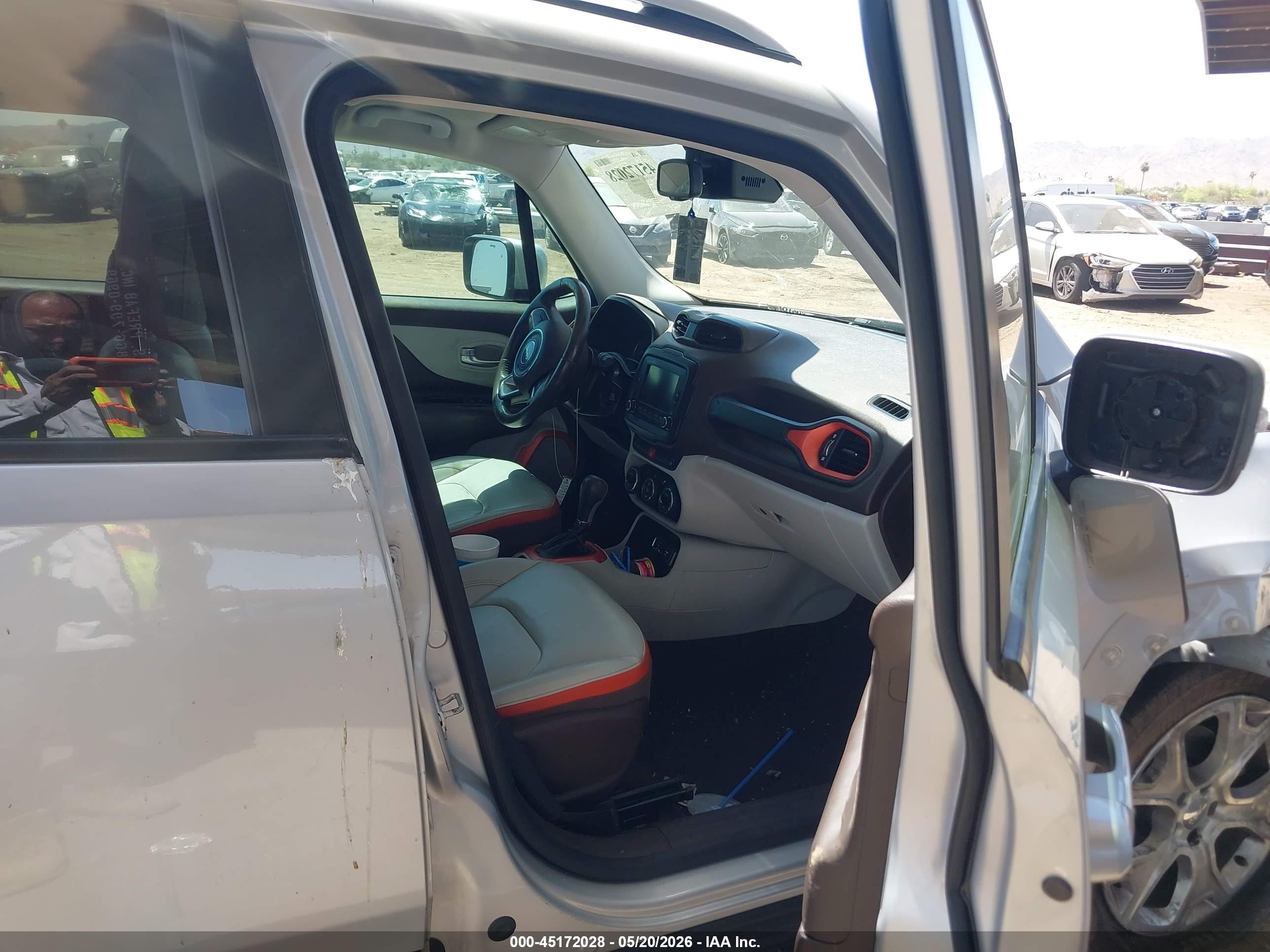 2015 Jeep Renegade Limited Gray vin: ZACCJADT1FPC22490