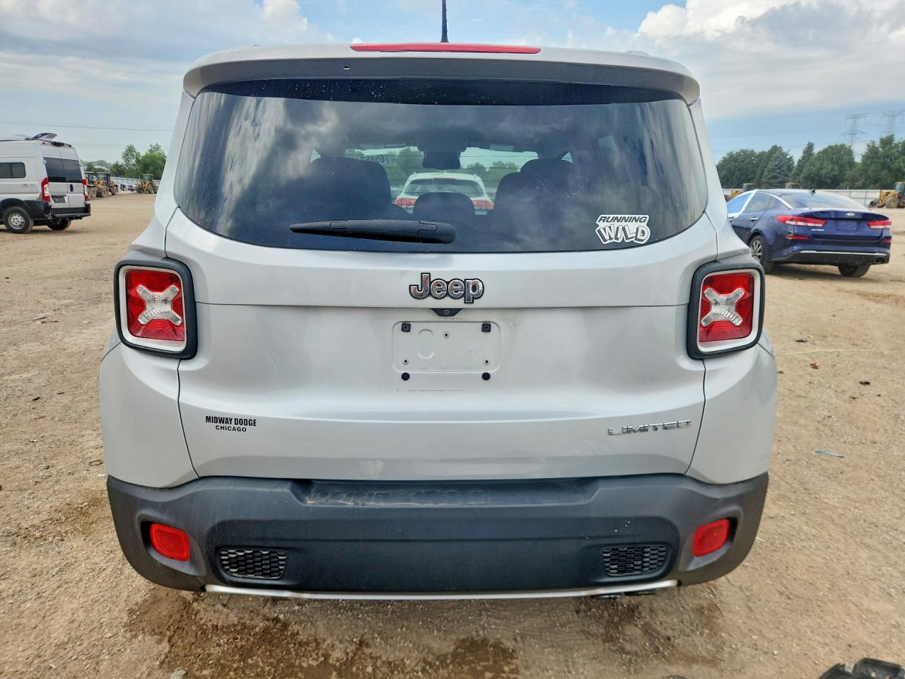 2016 Jeep Renegade Limited Silver vin: ZACCJADT2GPC84143