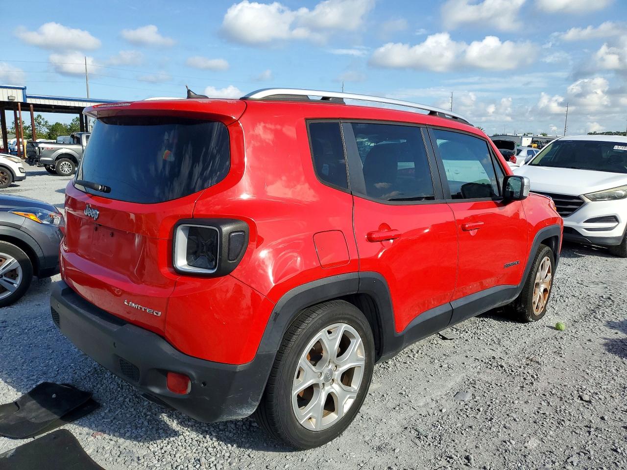 2016 Jeep Renegade Limited Red vin: ZACCJADT2GPD49850
