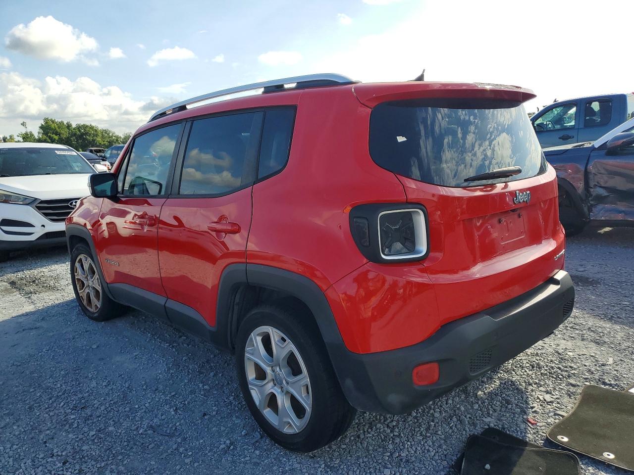 2016 Jeep Renegade Limited Red vin: ZACCJADT2GPD49850