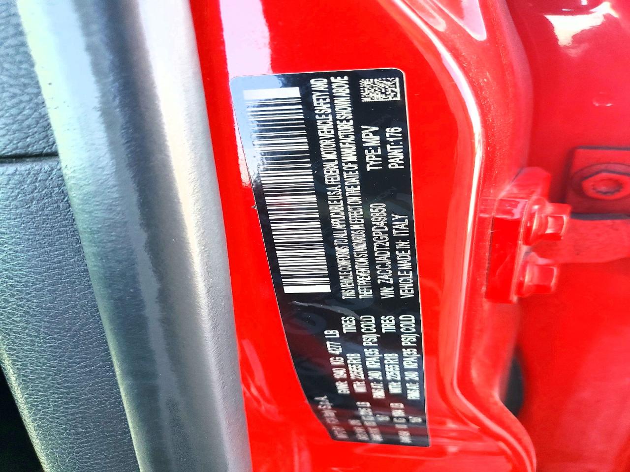 2016 Jeep Renegade Limited Red vin: ZACCJADT2GPD49850