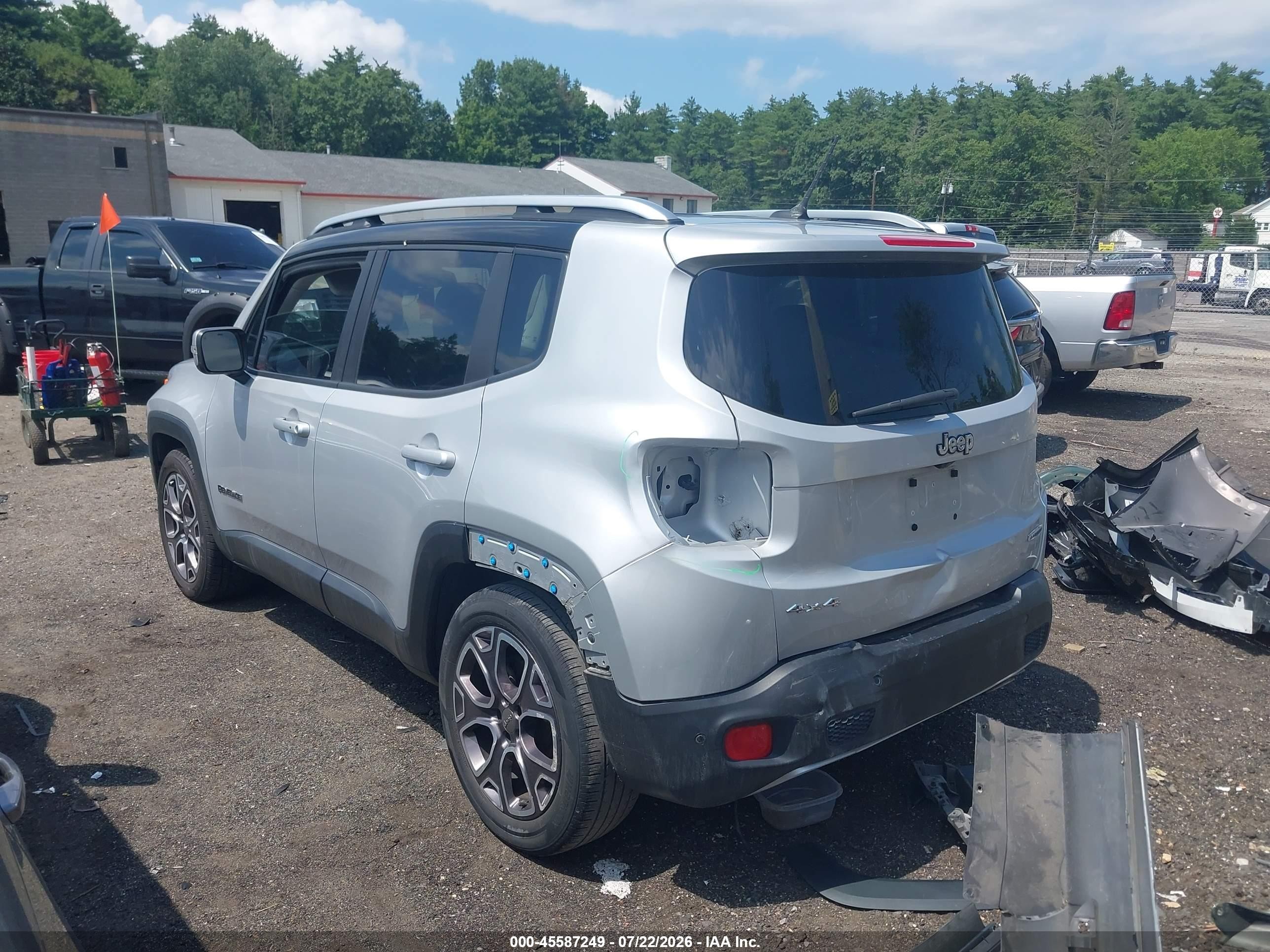 2015 Jeep Renegade Limited Silver vin: ZACCJADT4FPB23470