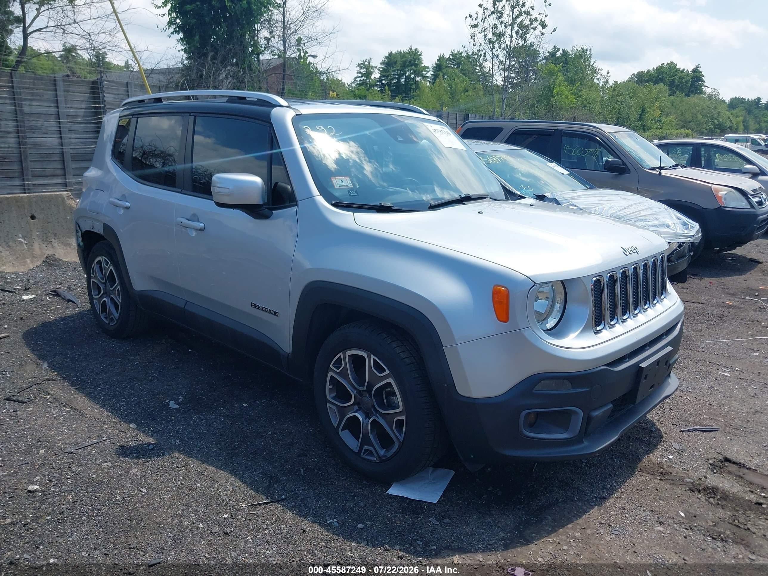 2015 Jeep Renegade Limited Серебряный vin: ZACCJADT4FPB23470