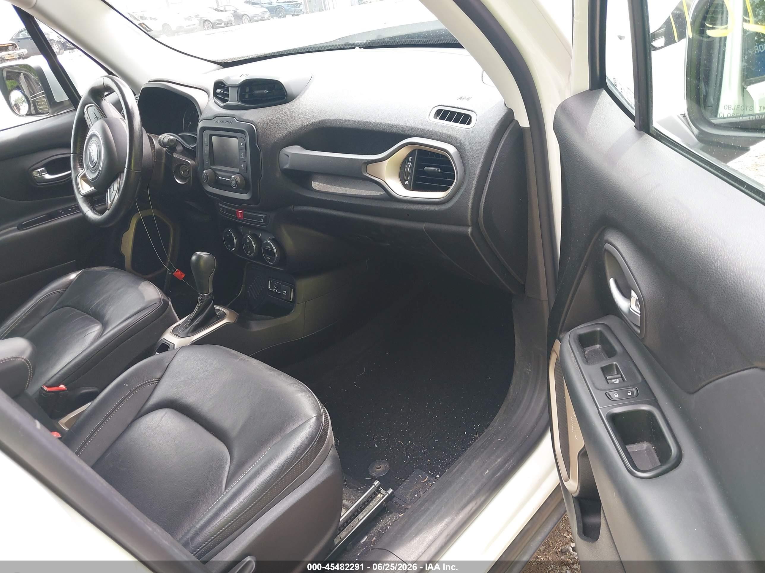 2015 Jeep Renegade Limited White vin: ZACCJADT4FPC26310