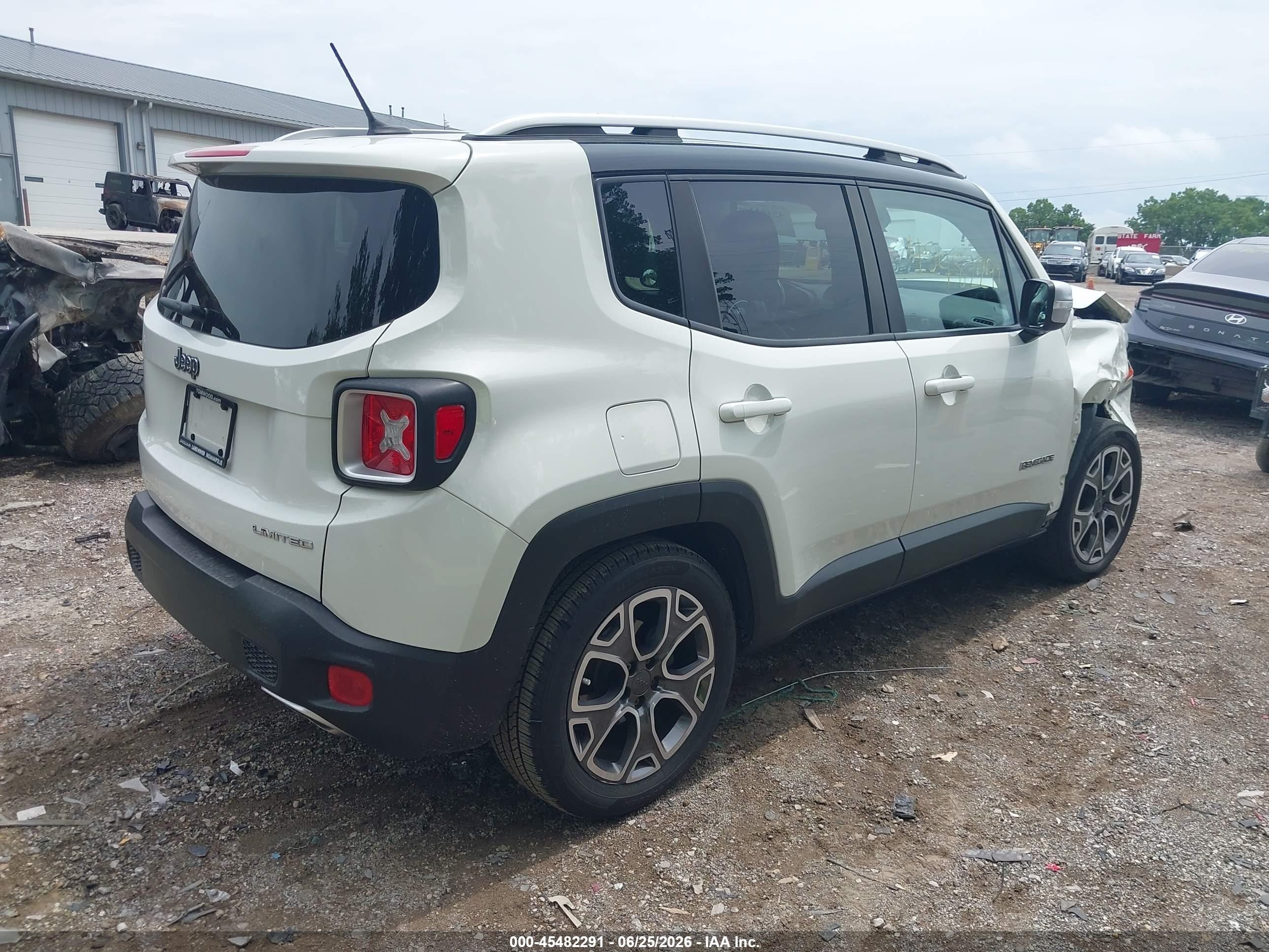 2015 Jeep Renegade Limited White vin: ZACCJADT4FPC26310