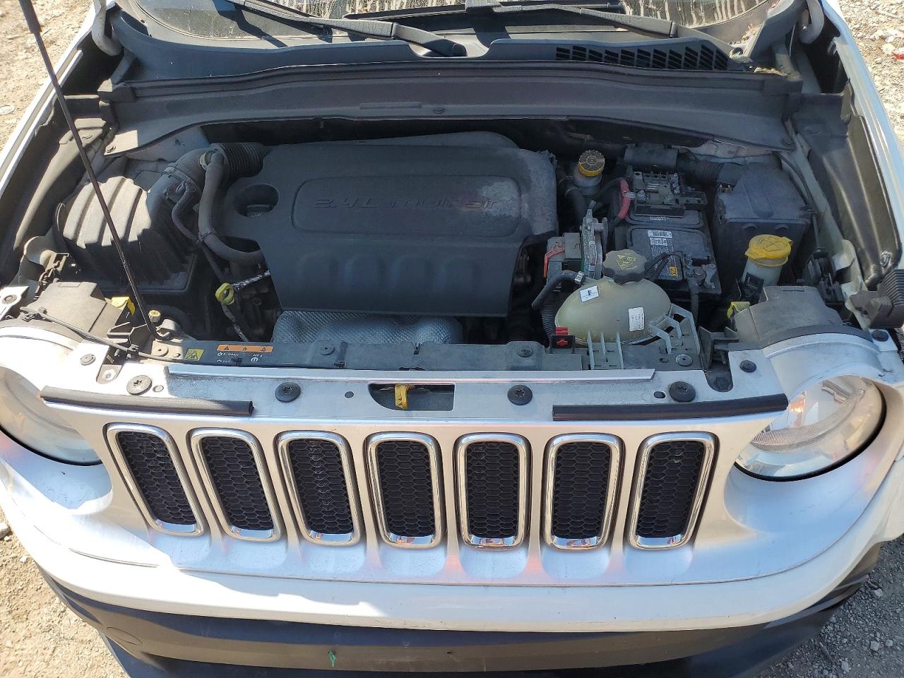 2016 Jeep Renegade Limited White vin: ZACCJADT4GPC63861