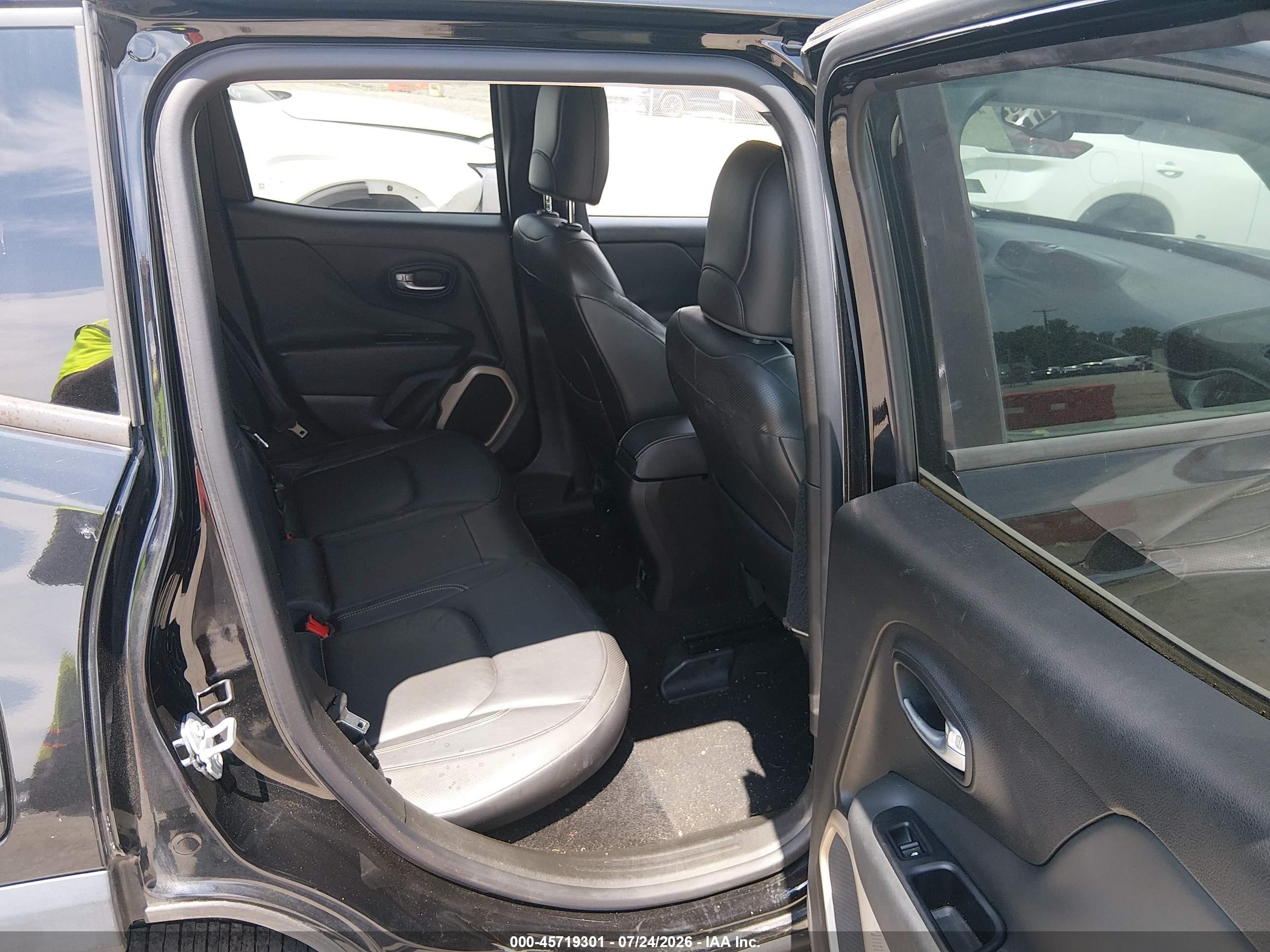 2015 Jeep Renegade Limited Black vin: ZACCJADT7FPB93898
