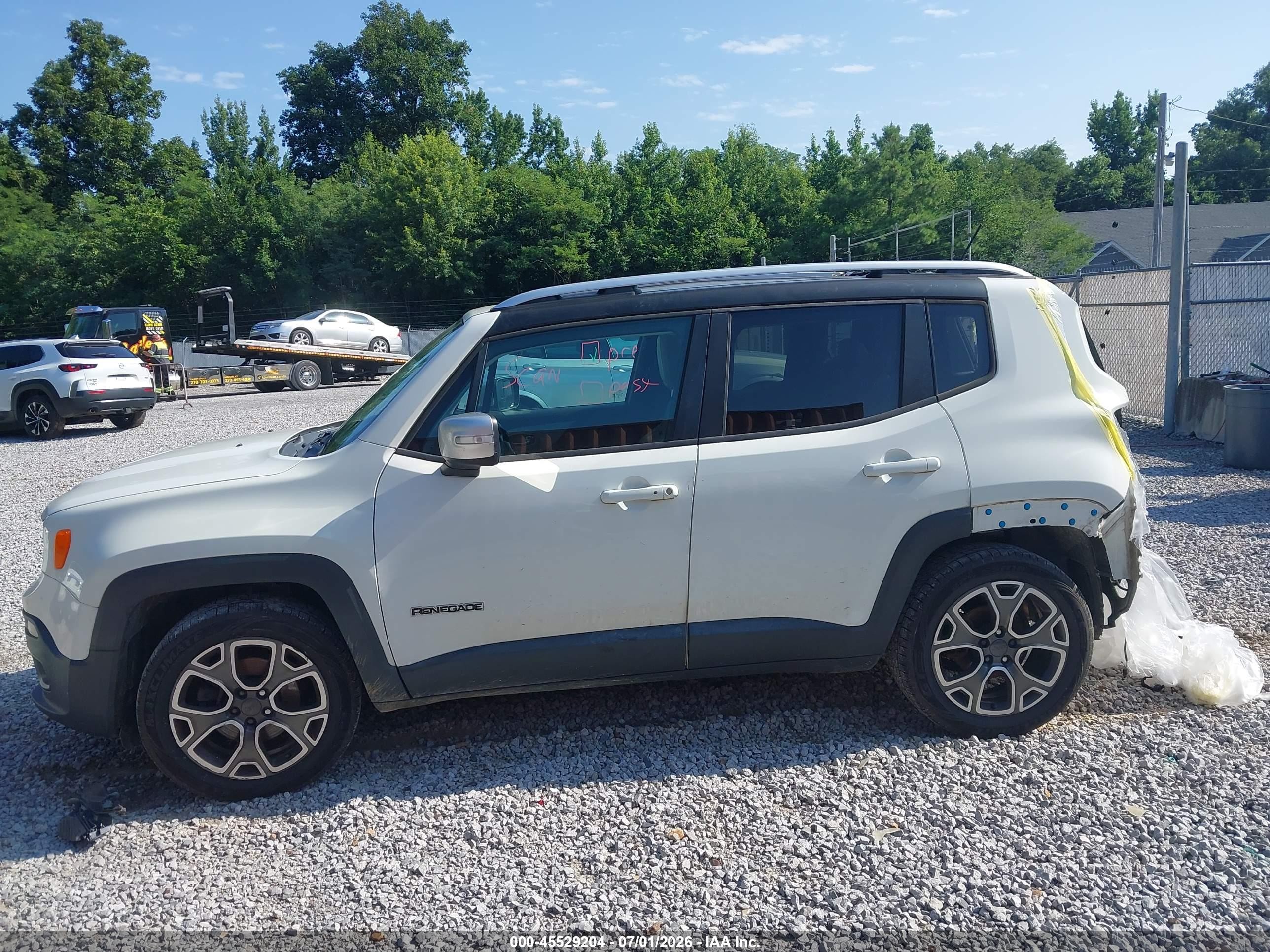2016 Jeep Renegade Limited Белый vin: ZACCJADT8GPD71836
