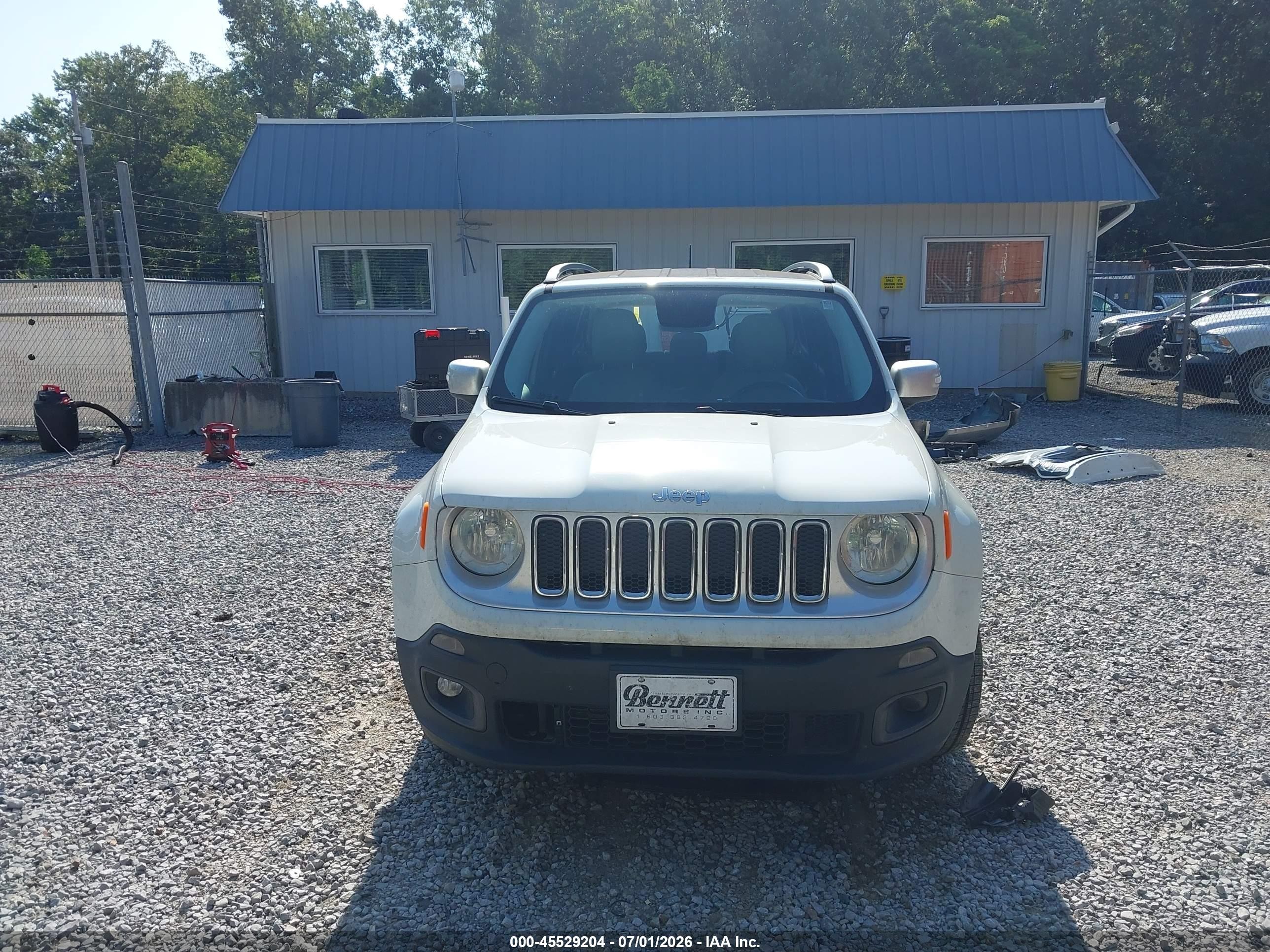 2016 Jeep Renegade Limited Белый vin: ZACCJADT8GPD71836