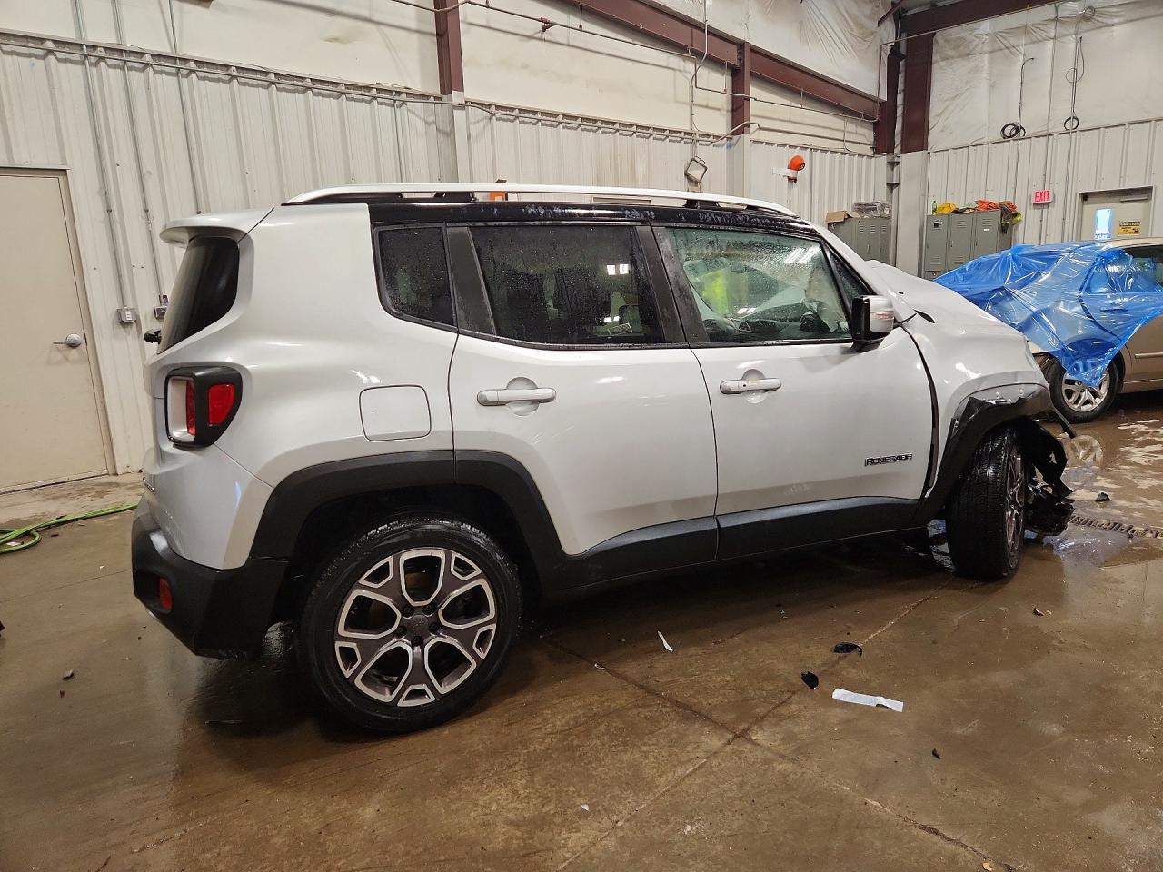 2015 Jeep Renegade Limited Silver vin: ZACCJADTXFPB32206