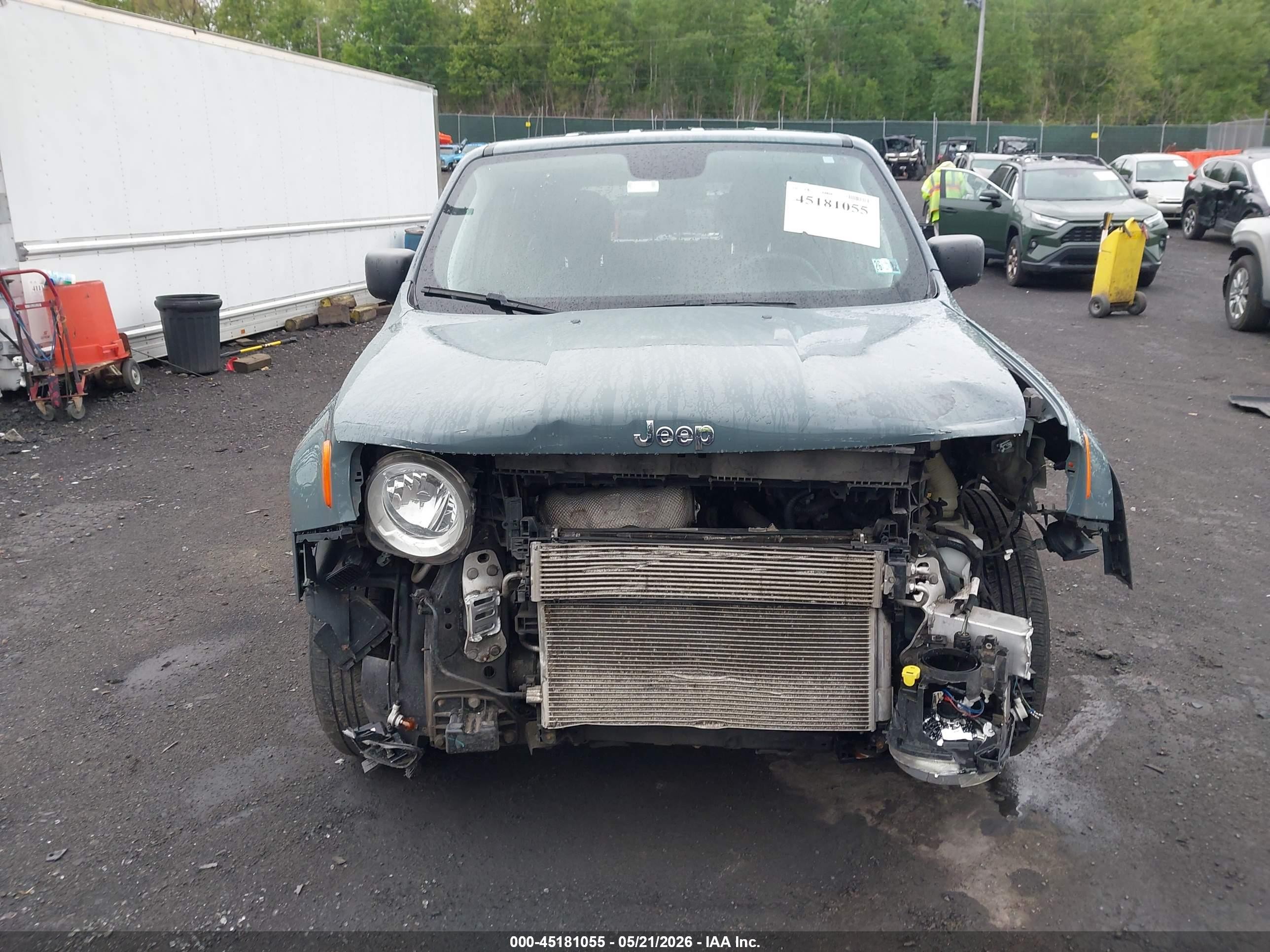 2018 Jeep Renegade Sport 4x4 Gray vin: ZACCJBAB3JPH11130