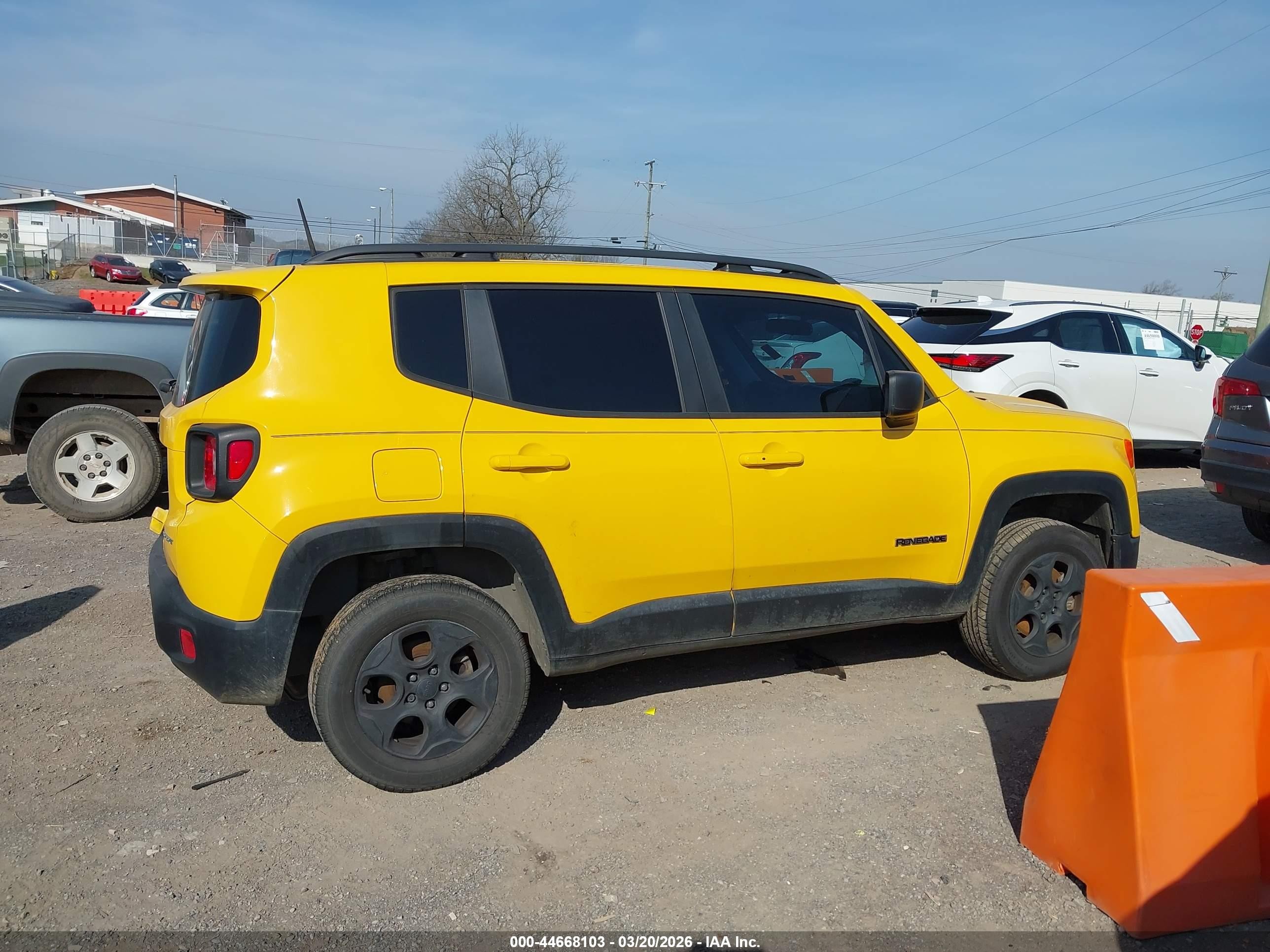 2018 Jeep Renegade Sport 4x4 Yellow vin: ZACCJBAB3JPH50445