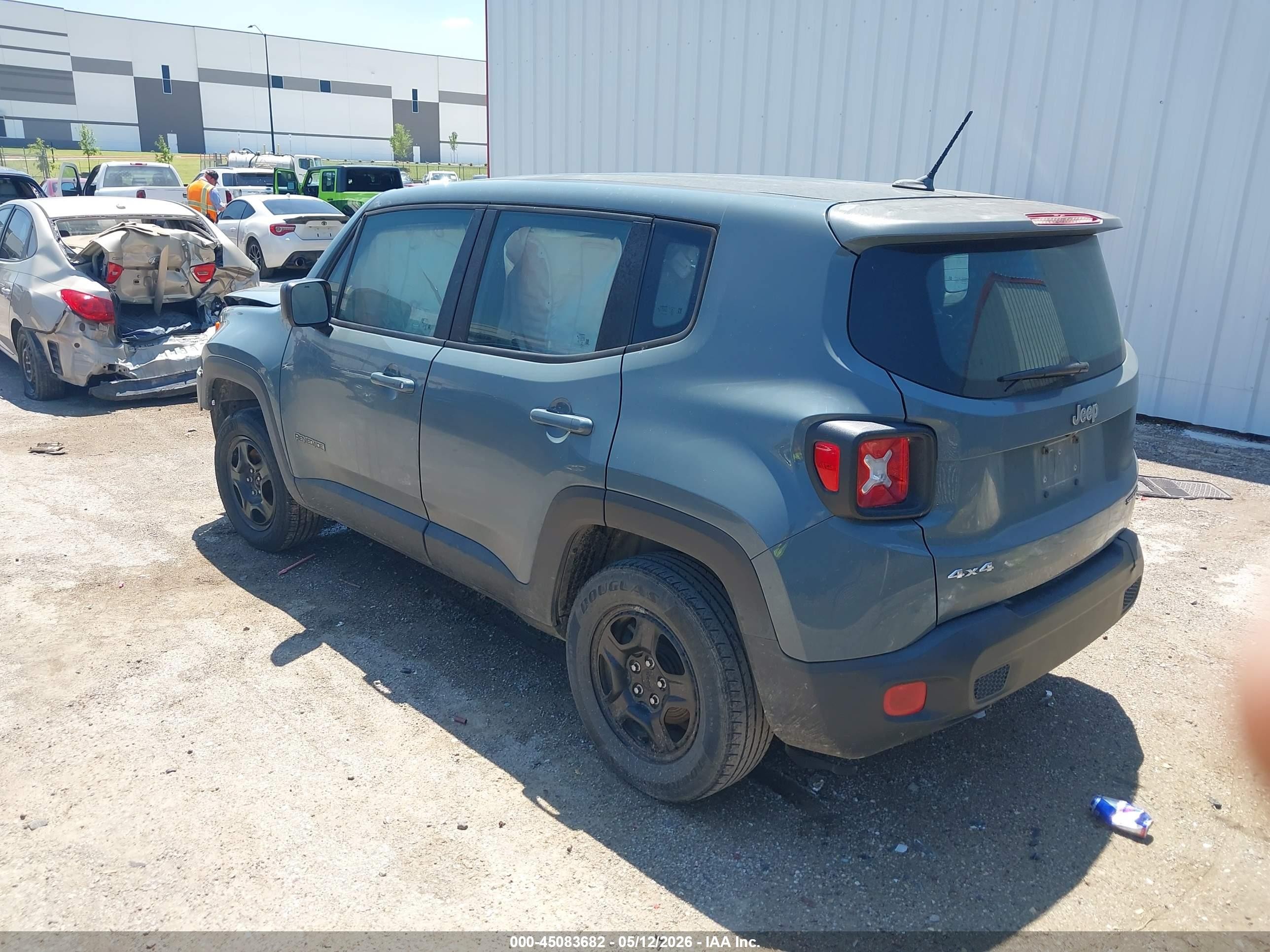 2017 Jeep Renegade Sport 4x4 Gray vin: ZACCJBAB4HPF09388