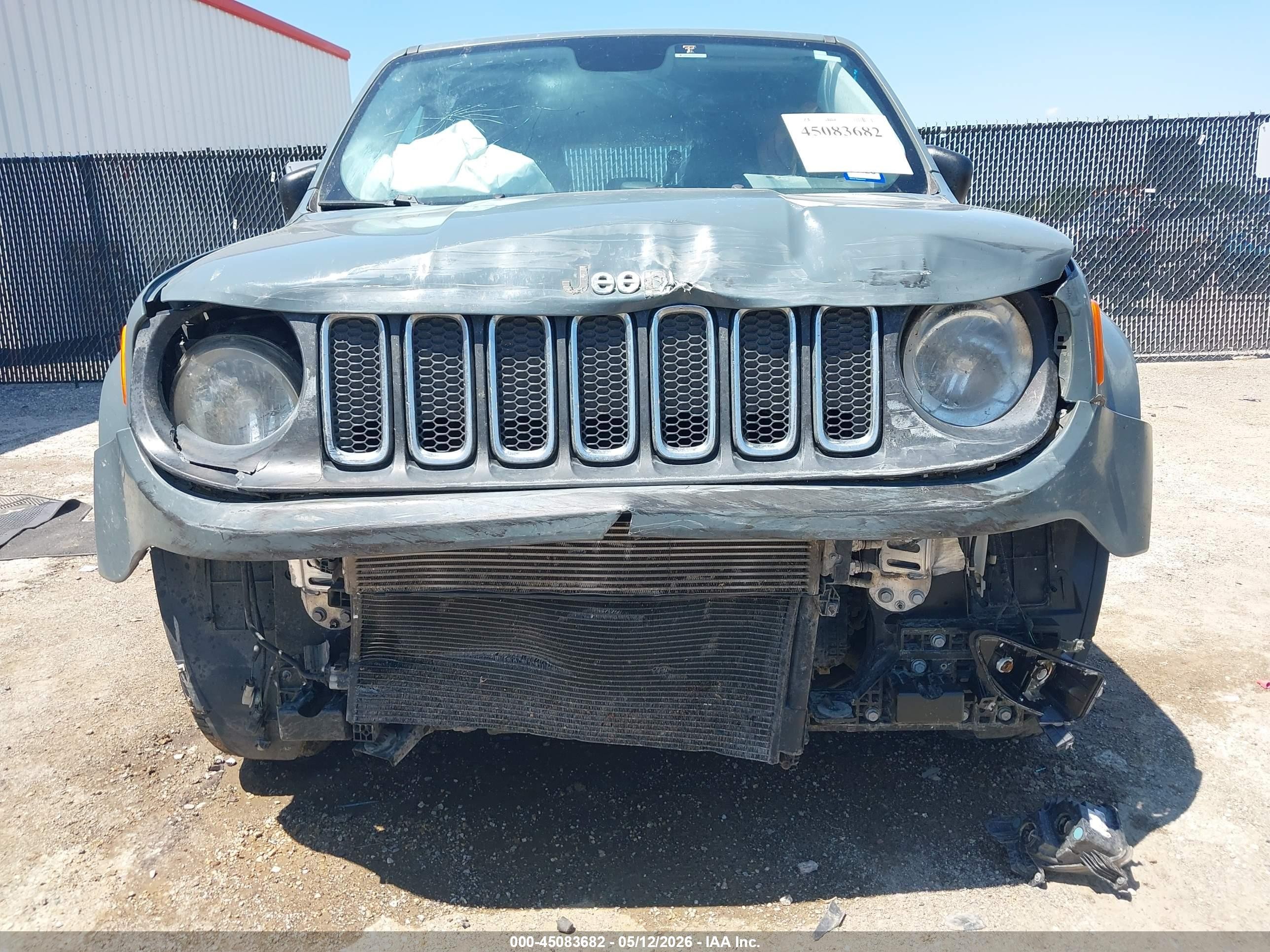 2017 Jeep Renegade Sport 4x4 Gray vin: ZACCJBAB4HPF09388