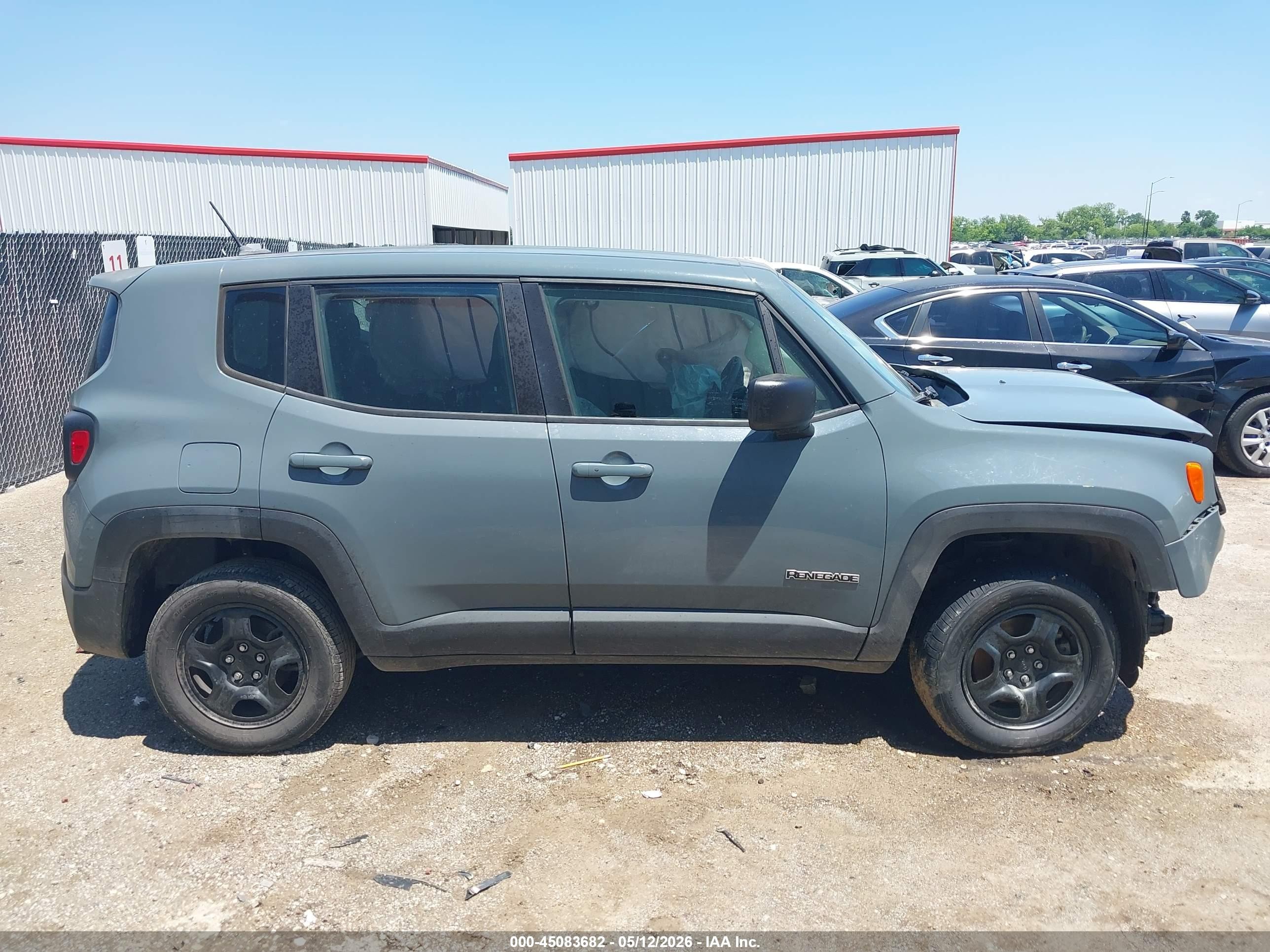 2017 Jeep Renegade Sport 4x4 Gray vin: ZACCJBAB4HPF09388