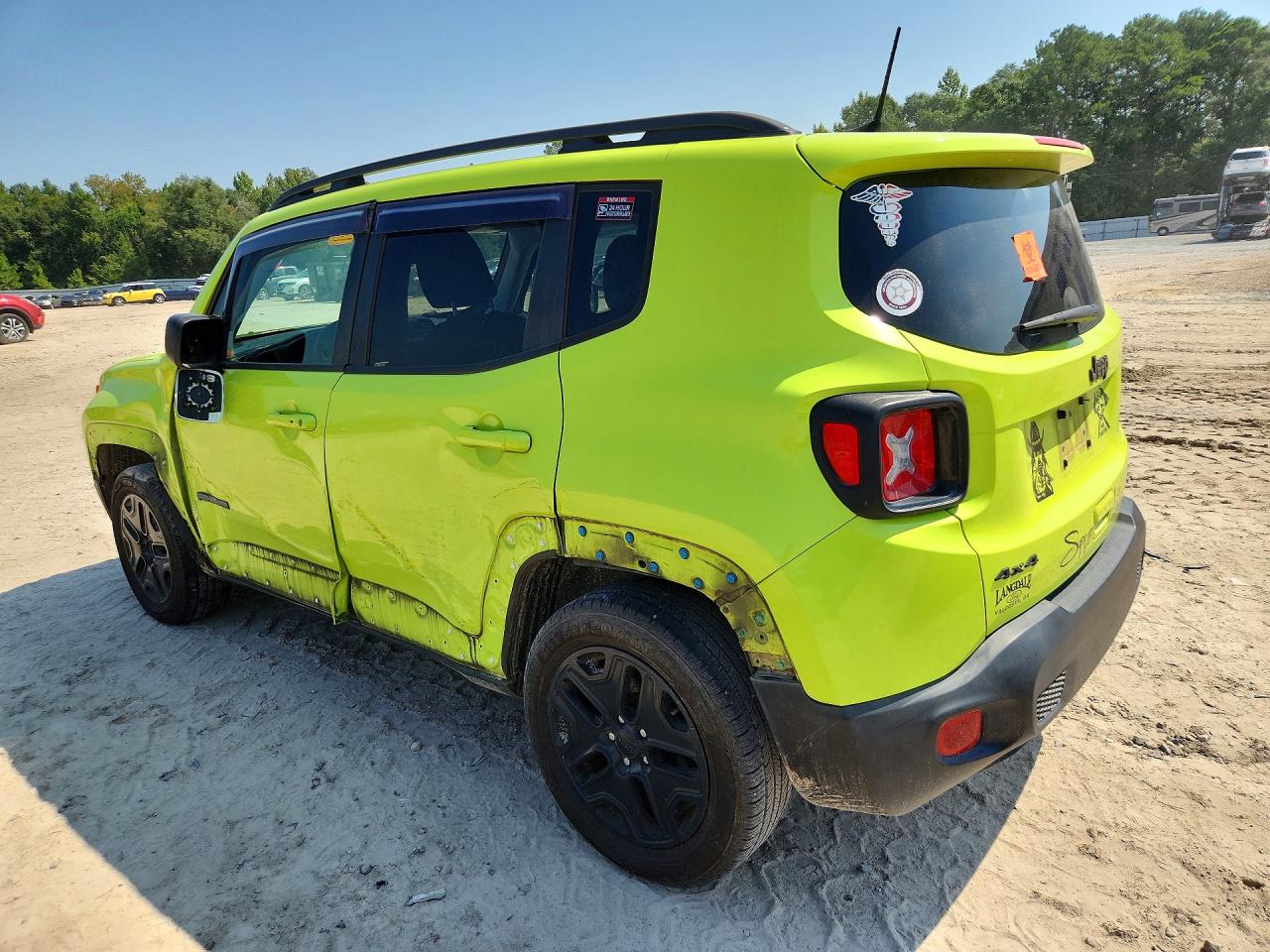 2018 Jeep Renegade Sport Green vin: ZACCJBAB5JPH73094