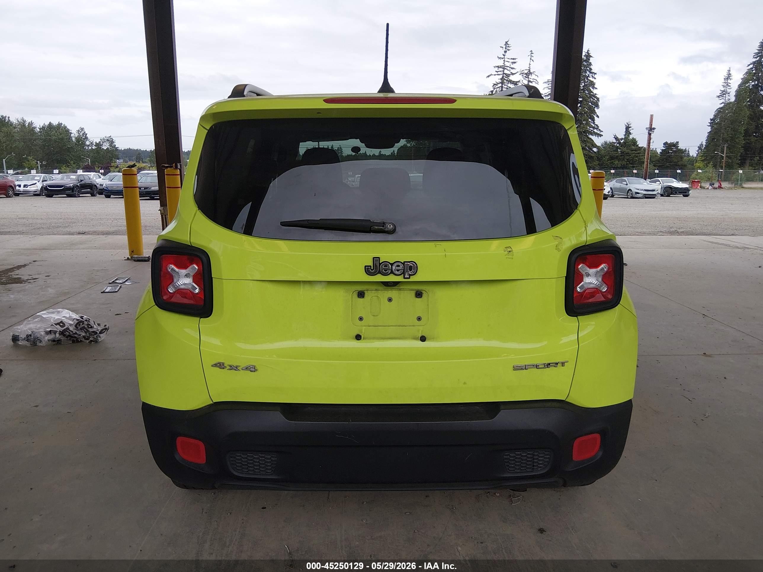 2017 Jeep Renegade Sport 4x4 Green vin: ZACCJBAB7HPG05967