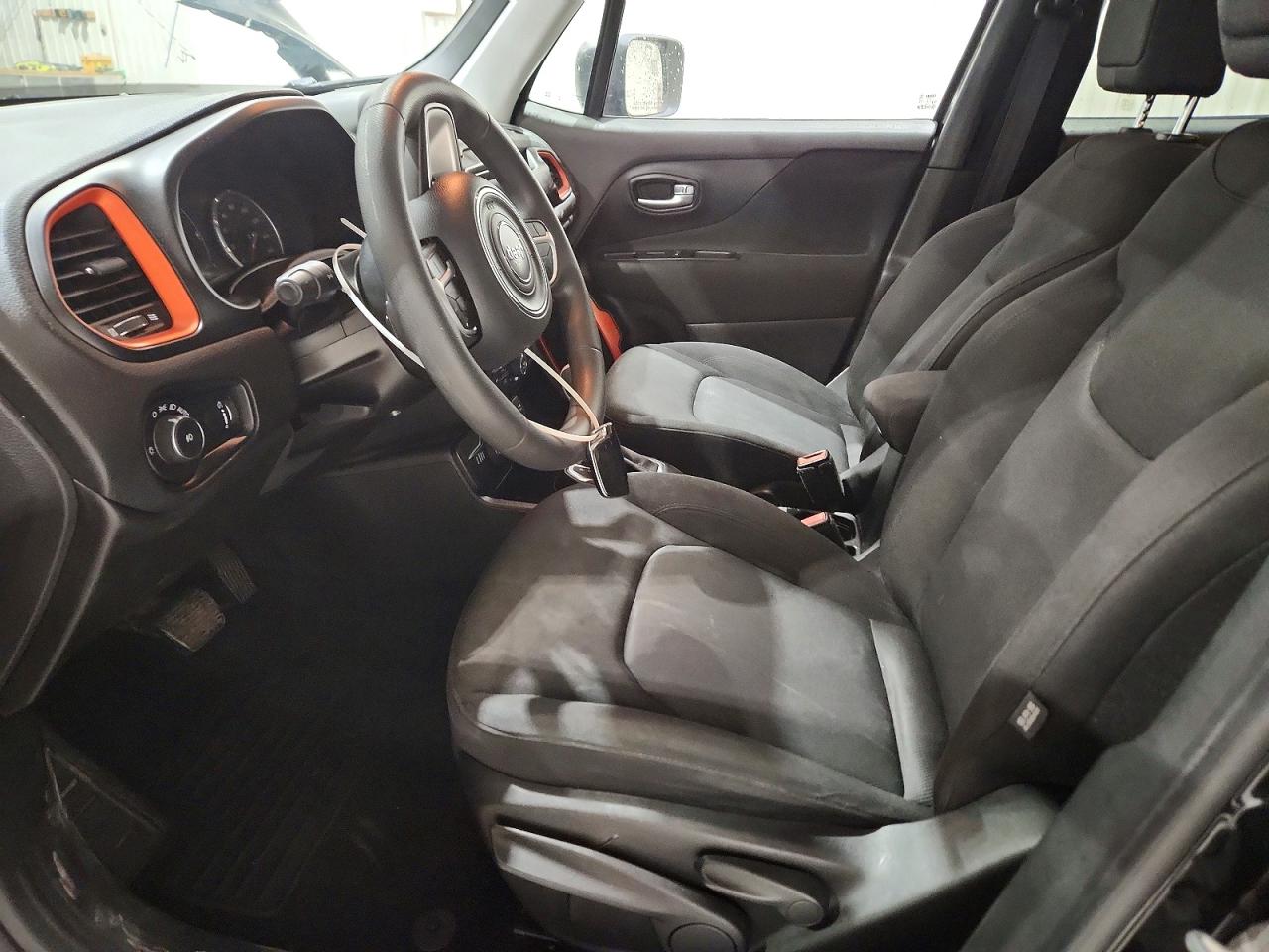 2018 Jeep Renegade Sport Черный vin: ZACCJBAB9JPH35206