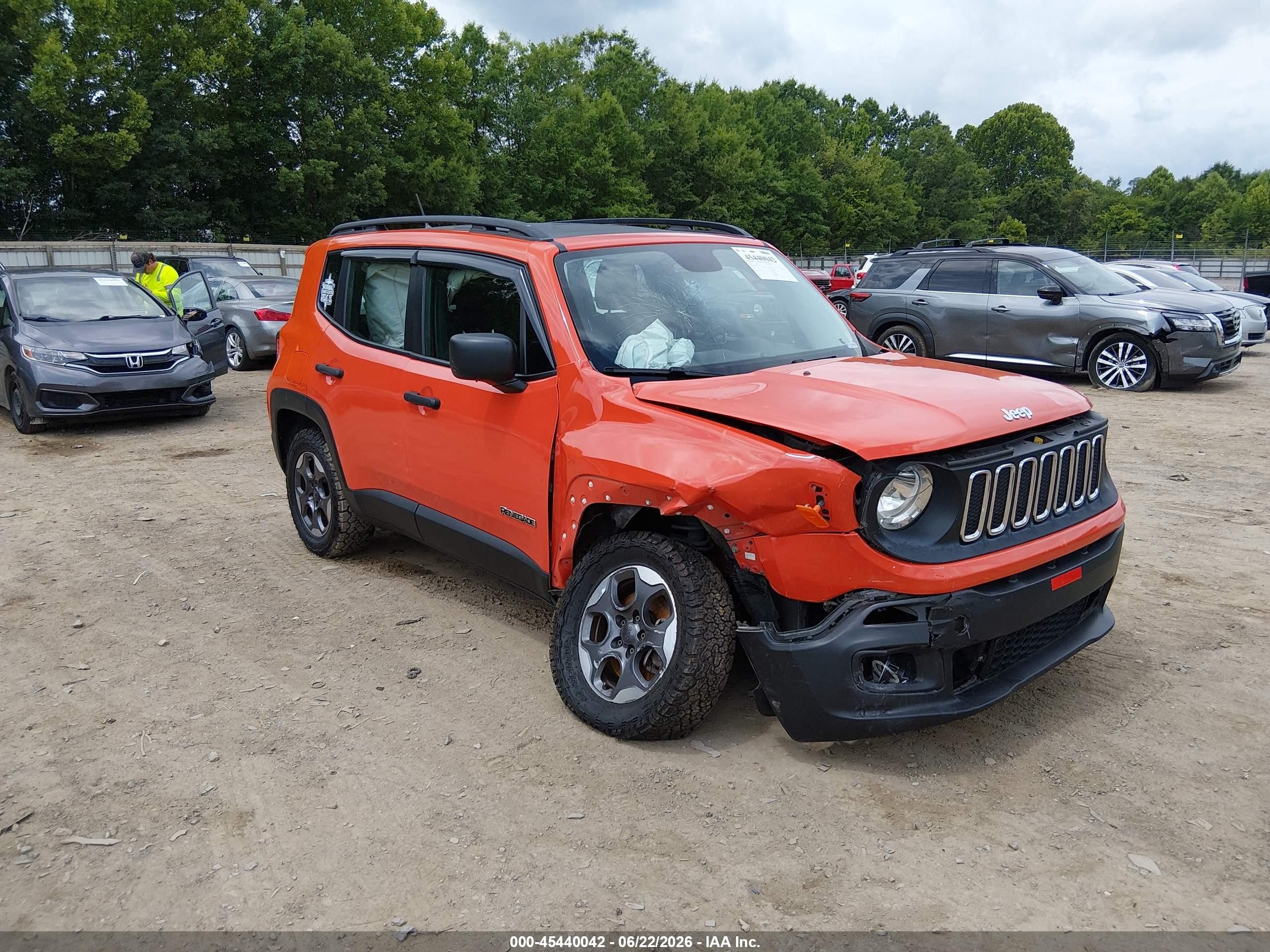 2015 Jeep Renegade Sport Orange vin: ZACCJBAH2FPC33150