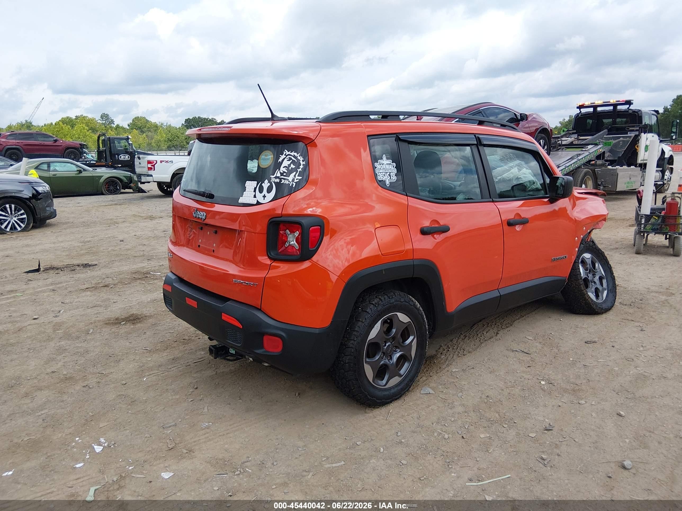 2015 Jeep Renegade Sport Orange vin: ZACCJBAH2FPC33150
