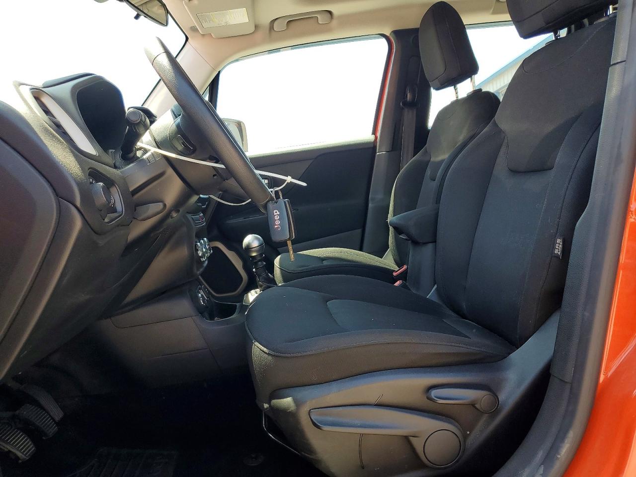 2015 Jeep Renegade Sport Orange vin: ZACCJBAHXFPC02910