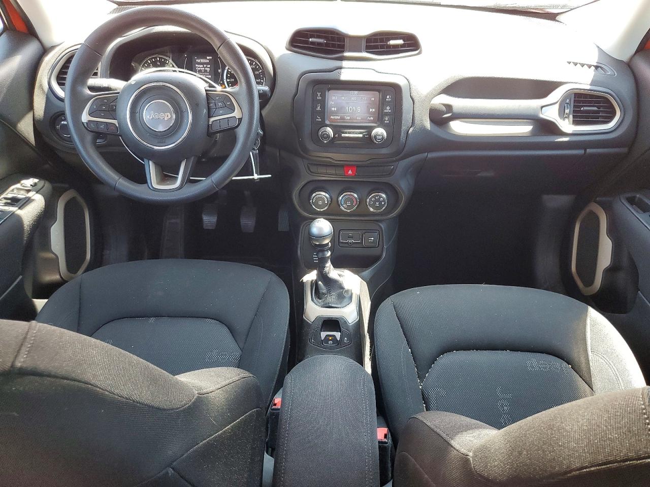 2015 Jeep Renegade Sport Orange vin: ZACCJBAHXFPC02910