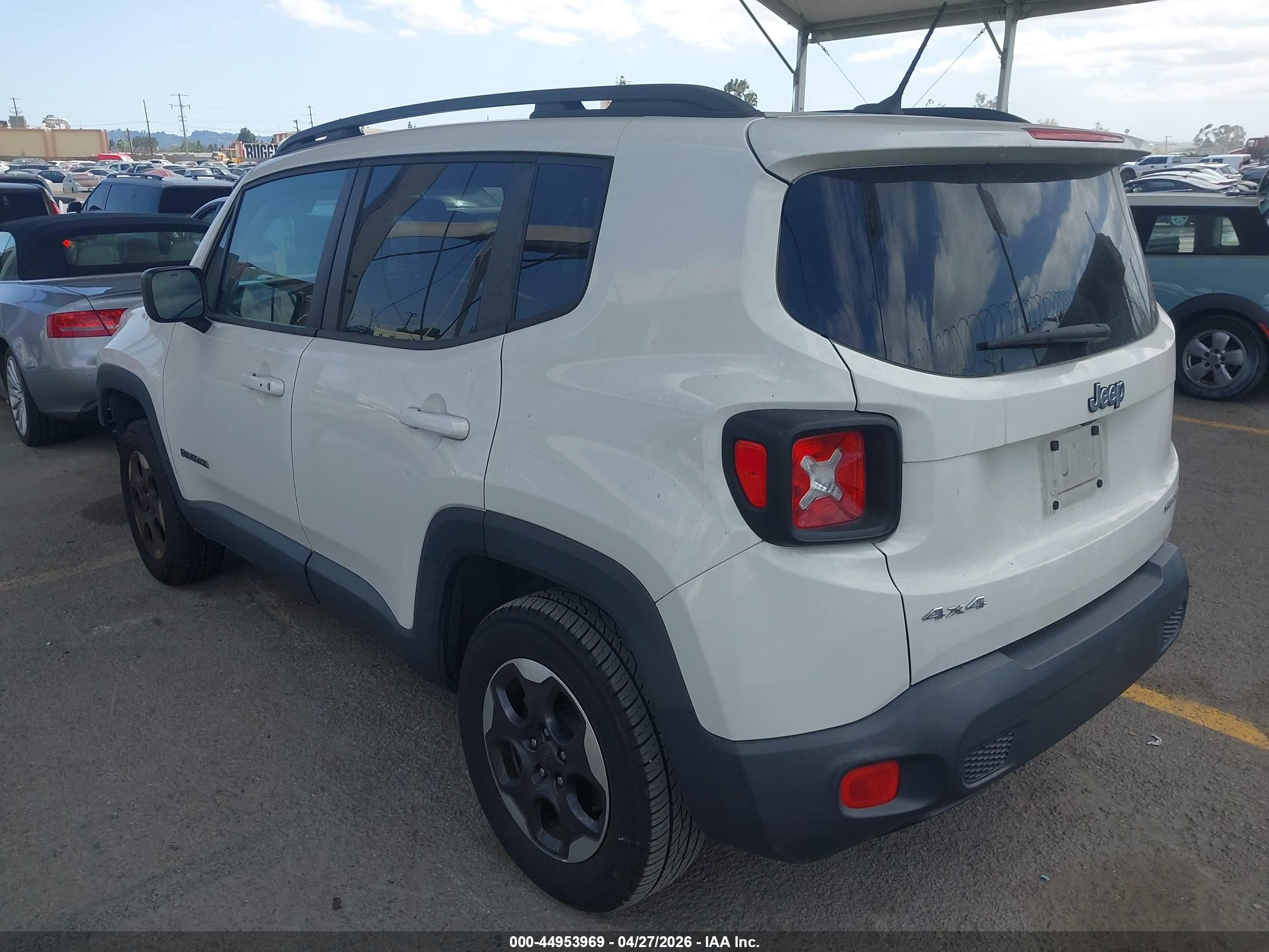 2016 Jeep Renegade Sport Белый vin: ZACCJBAT1GPE24435