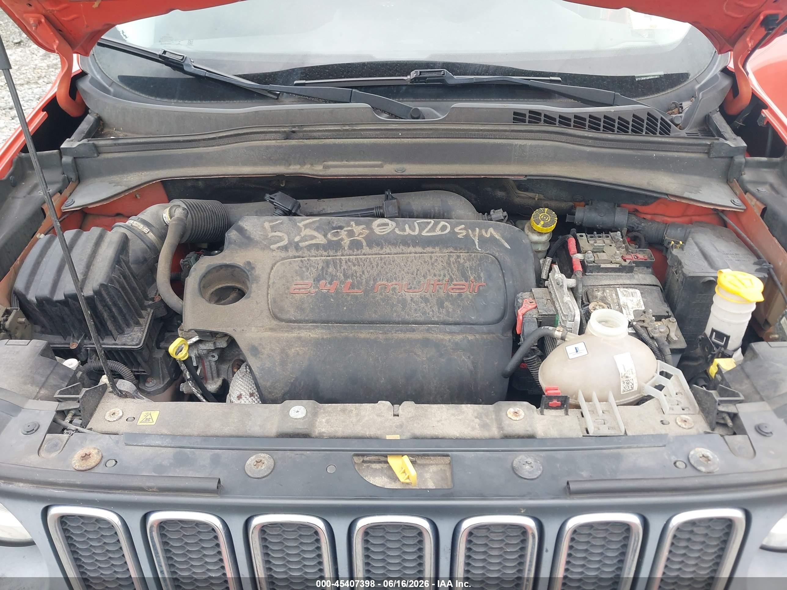 2015 Jeep Renegade Sport Orange vin: ZACCJBAT4FPB31062