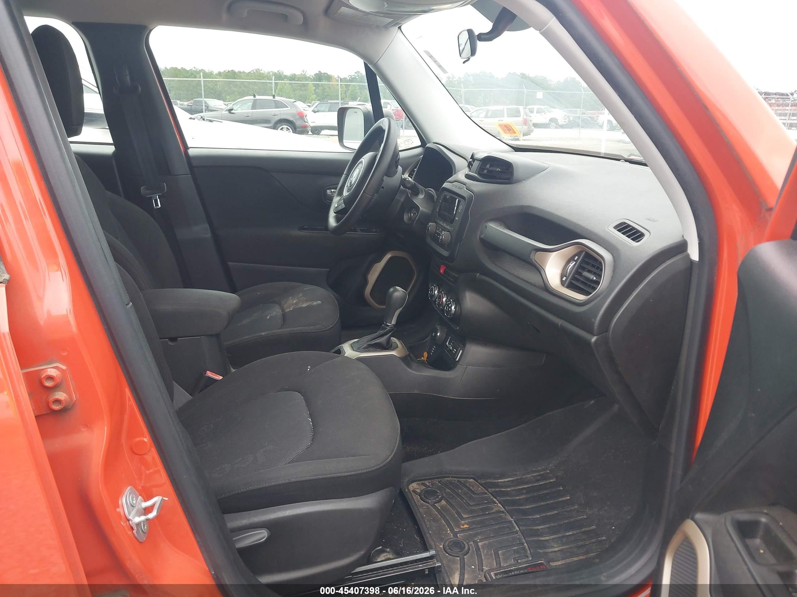 2015 Jeep Renegade Sport Orange vin: ZACCJBAT4FPB31062