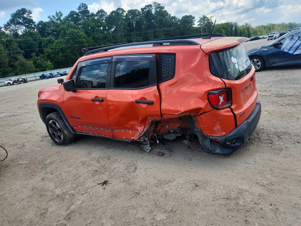 2015 Jeep Renegade Sport Orange vin: ZACCJBAT5FPC30859