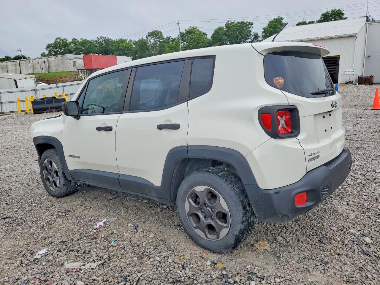 2015 Jeep Renegade Sport White vin: ZACCJBAT6FPC32359