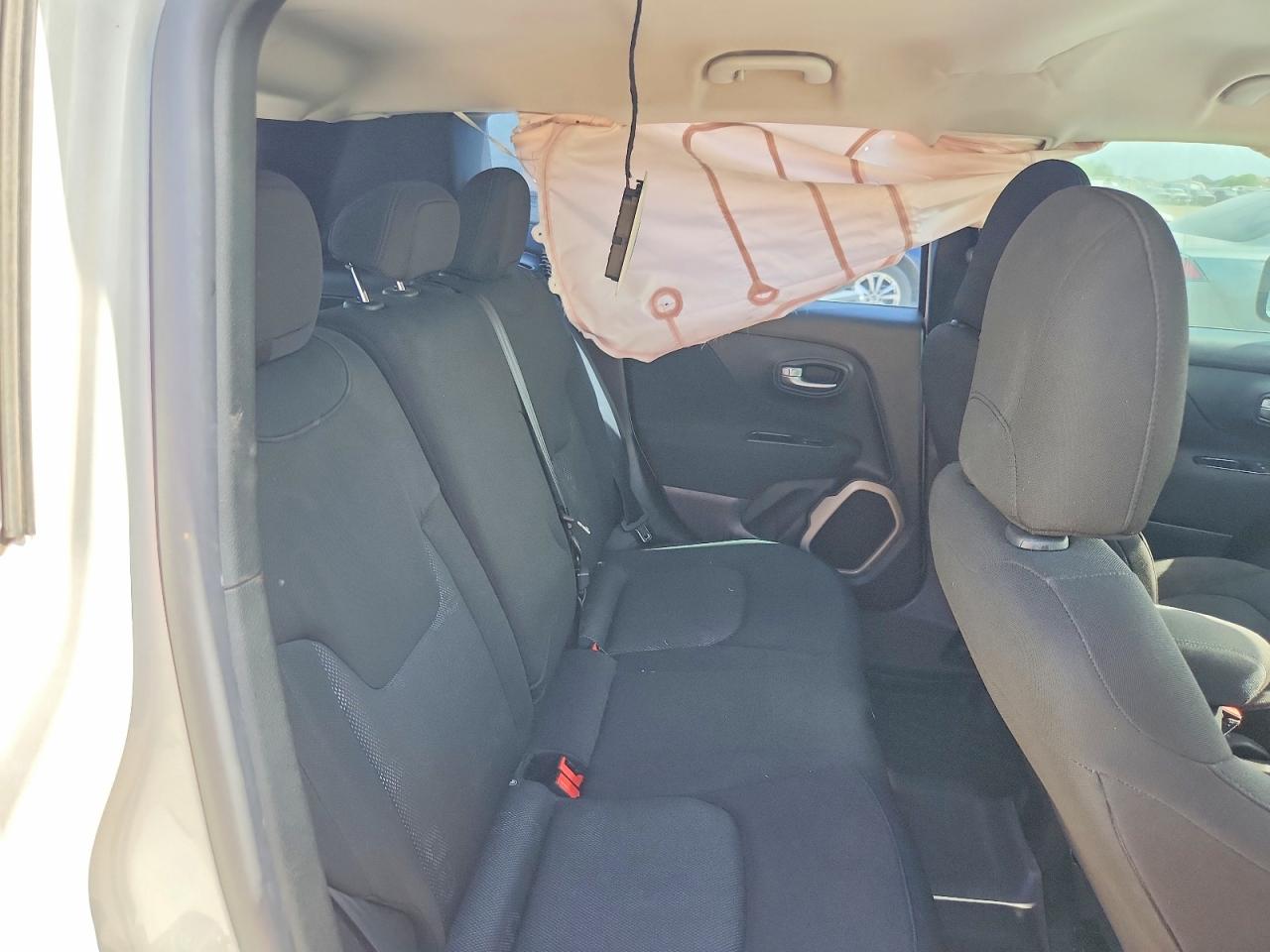 2015 Jeep Renegade Sport White vin: ZACCJBAT7FPC19720