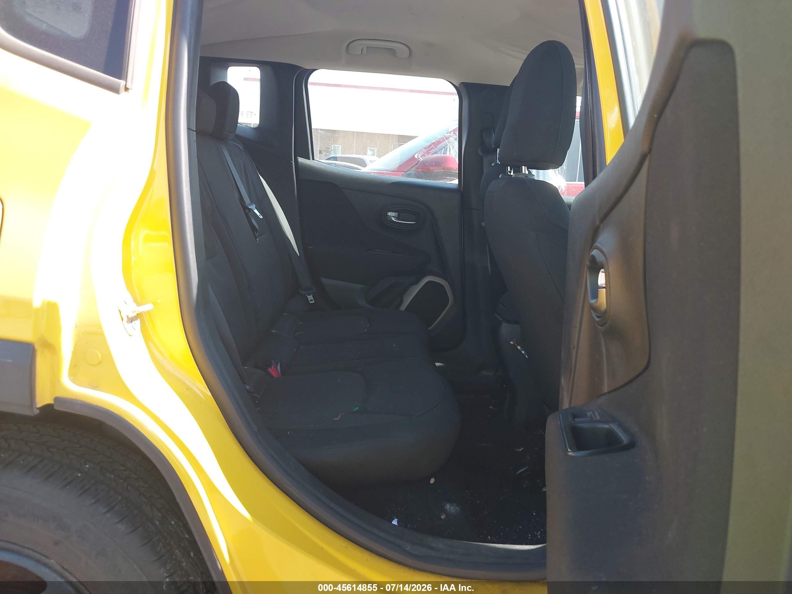2015 Jeep Renegade Sport Yellow vin: ZACCJBAT8FPC13585