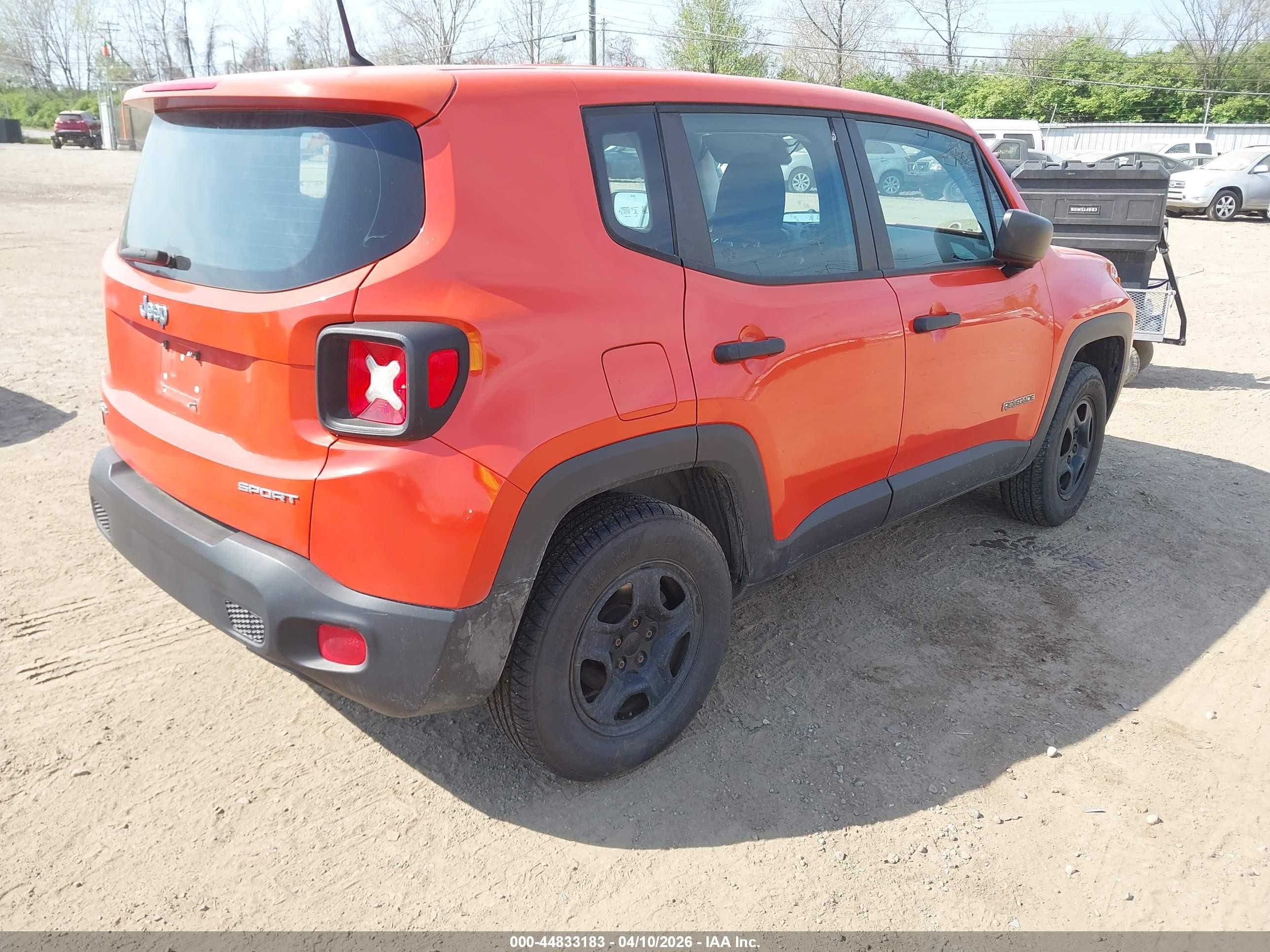 2015 Jeep Renegade Sport Orange vin: ZACCJBAT9FPB20266