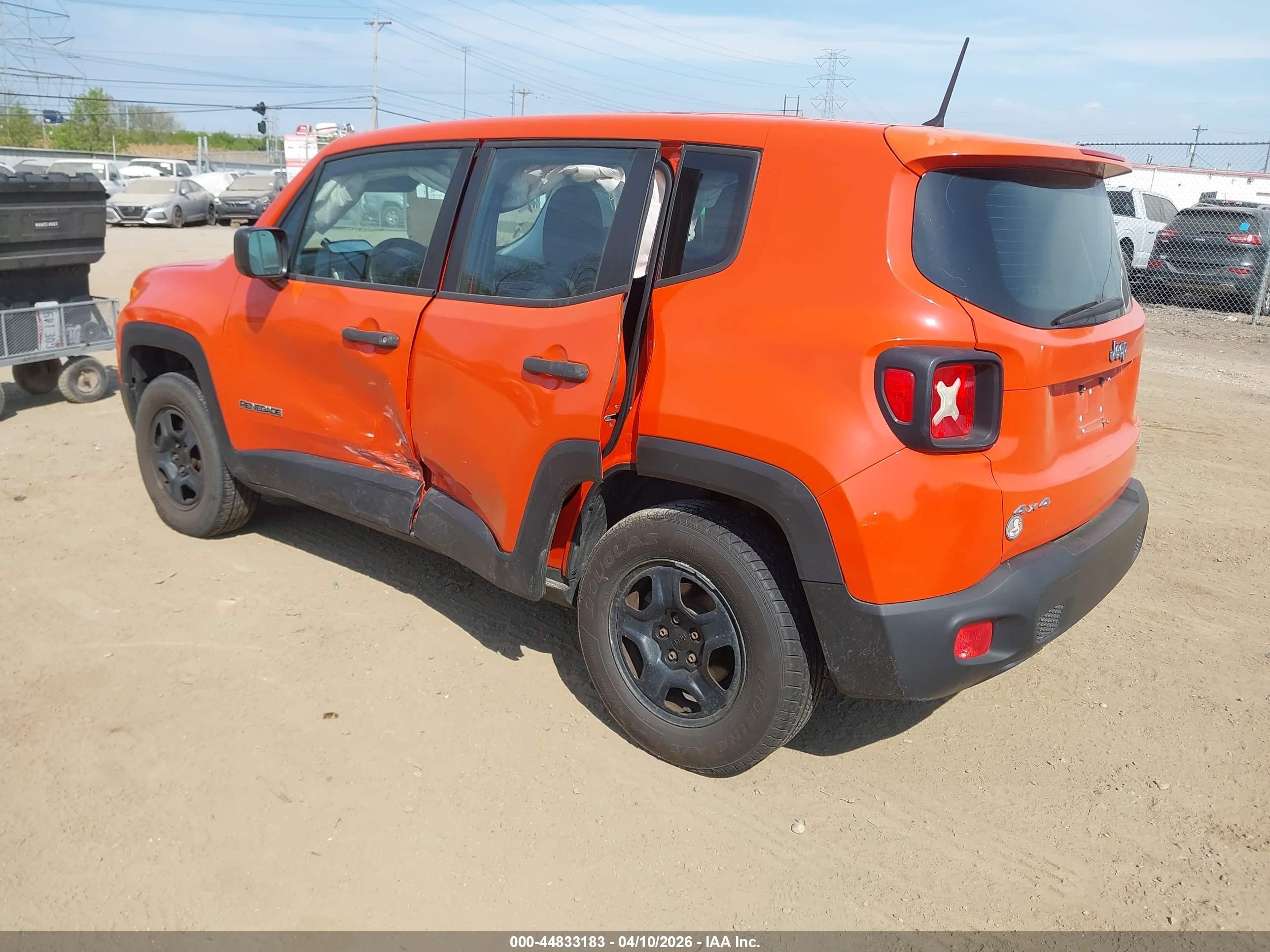 2015 Jeep Renegade Sport Orange vin: ZACCJBAT9FPB20266