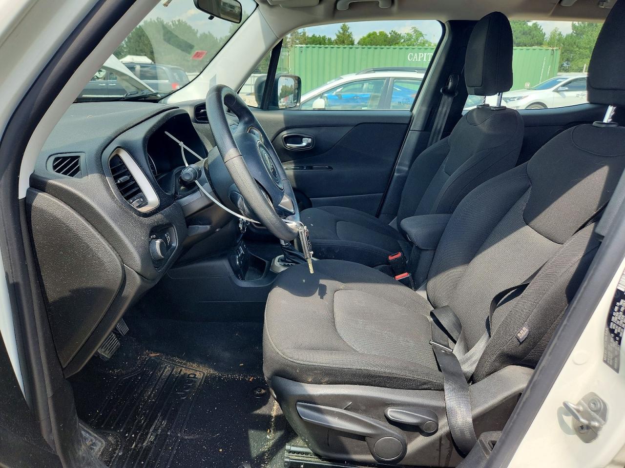 2015 Jeep Renegade Sport White vin: ZACCJBATXFPB50442